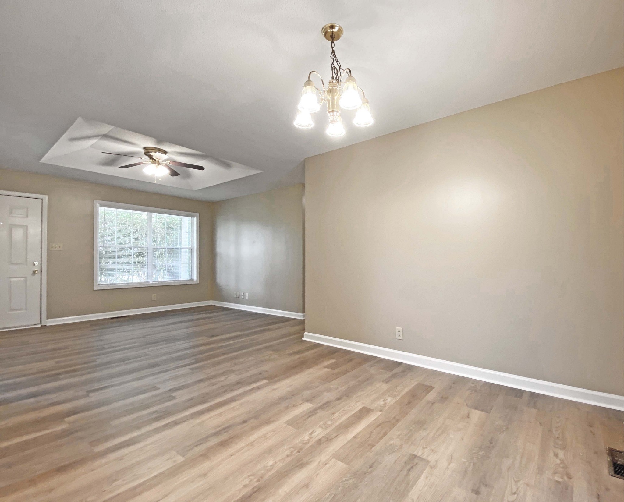 Image 17 of 43 For 13855 27th Avenue