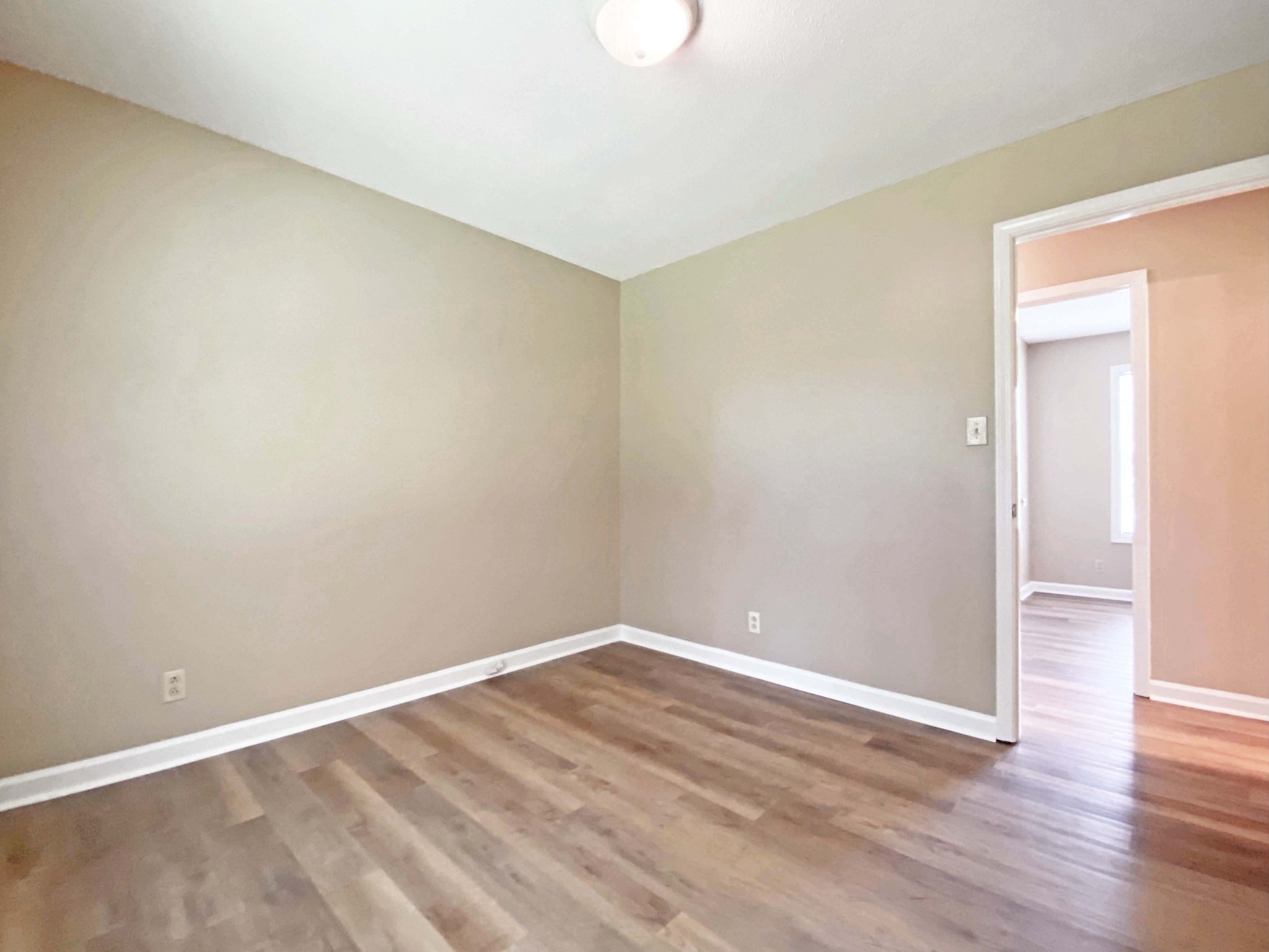 Image 33 of 43 For 13855 27th Avenue