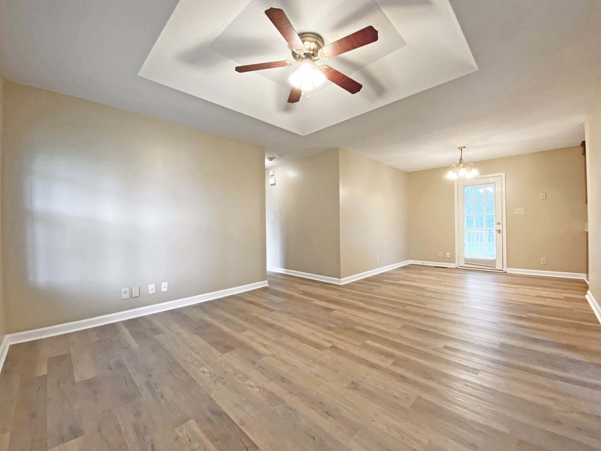 Image 4 of 43 For 13855 27th Avenue