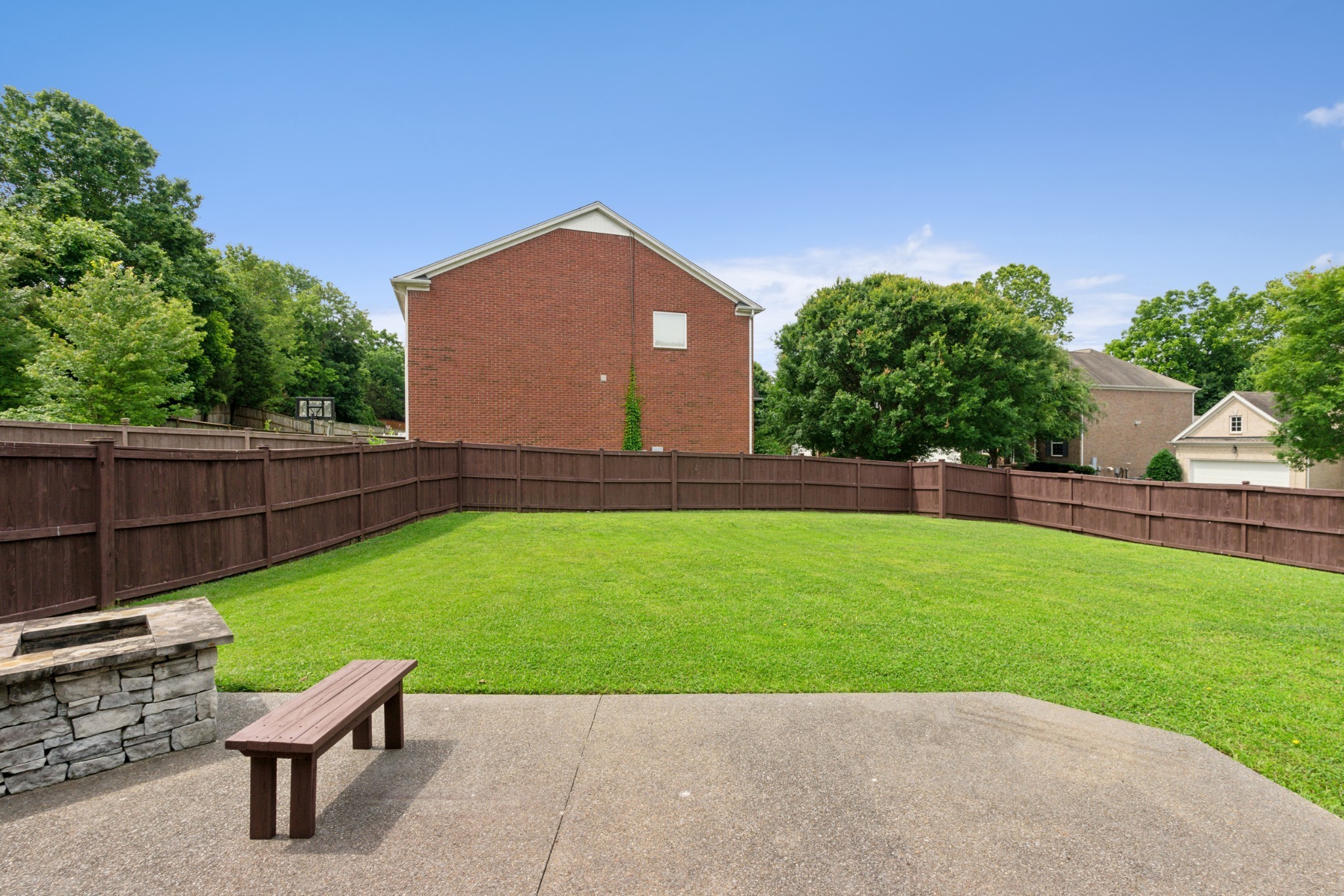 Image 10 of 72 For 2272 Laurel Run Drive