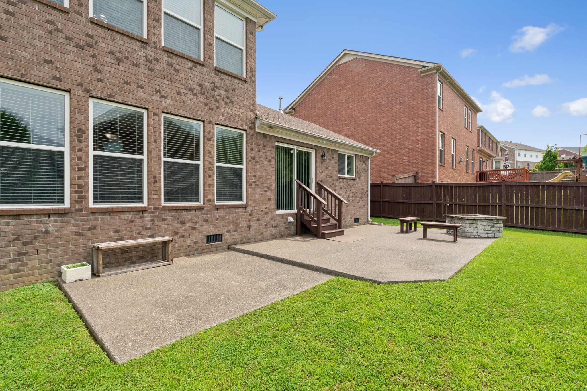 Image 12 of 72 For 2272 Laurel Run Drive