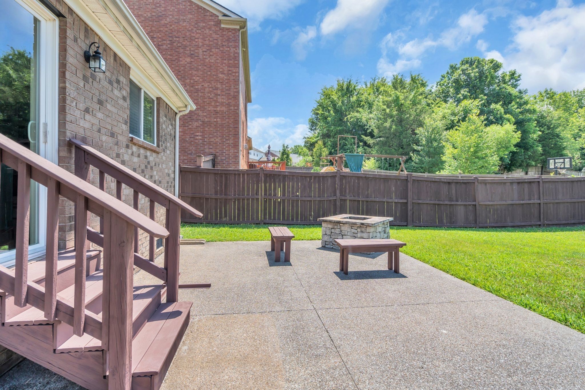 Image 13 of 72 For 2272 Laurel Run Drive