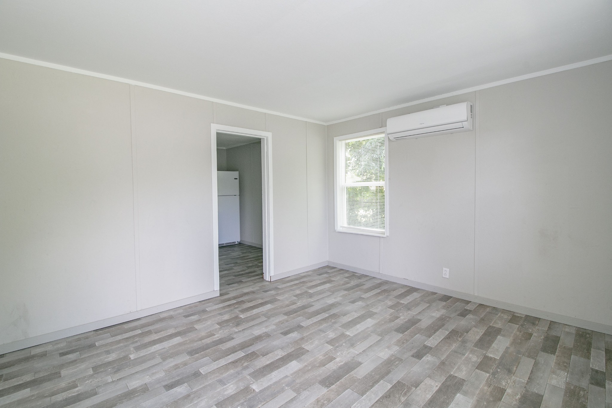 Image 4 of 12 For 1203 12th Street 8