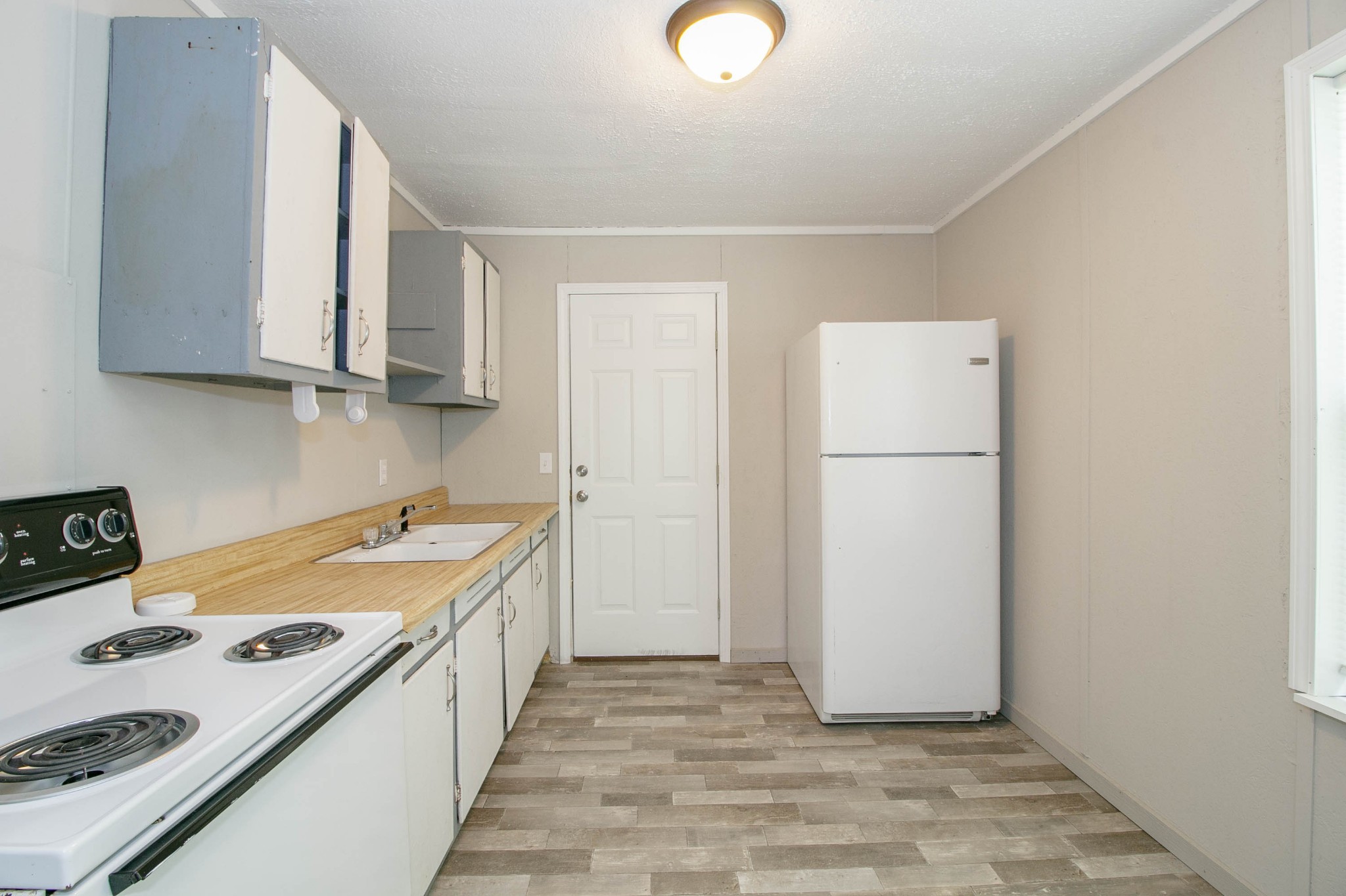 Image 8 of 12 For 1203 12th Street 8