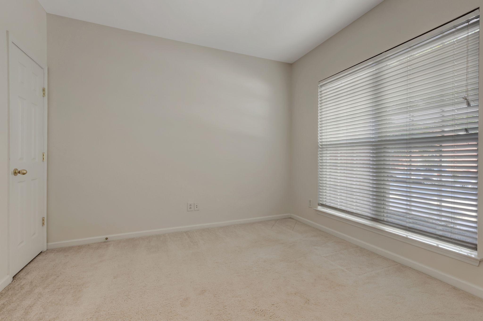 Image 6 of 33 For 17005 71st Street