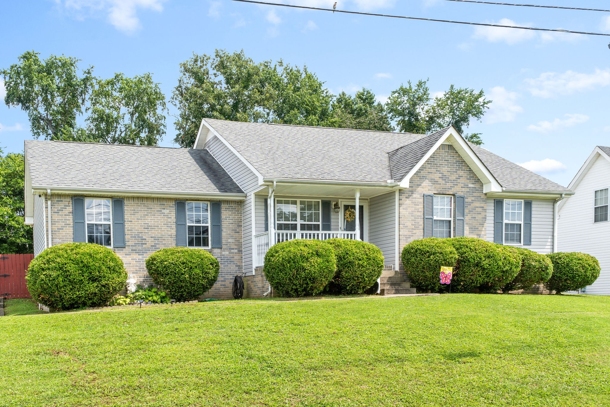 Image 4 of 50 For 5326 76th Court