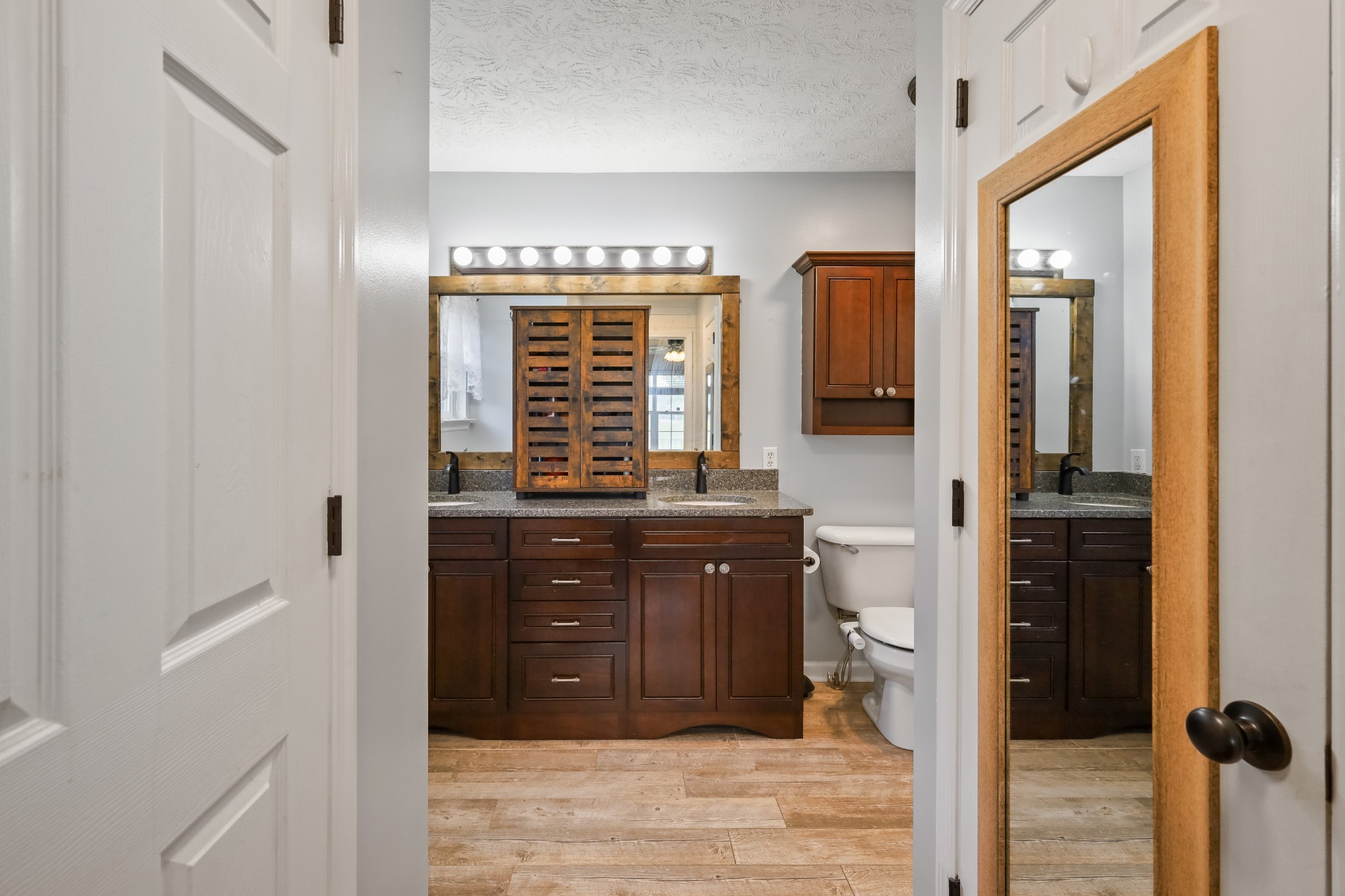 Image 19 of 33 For 8569 92nd Lane D