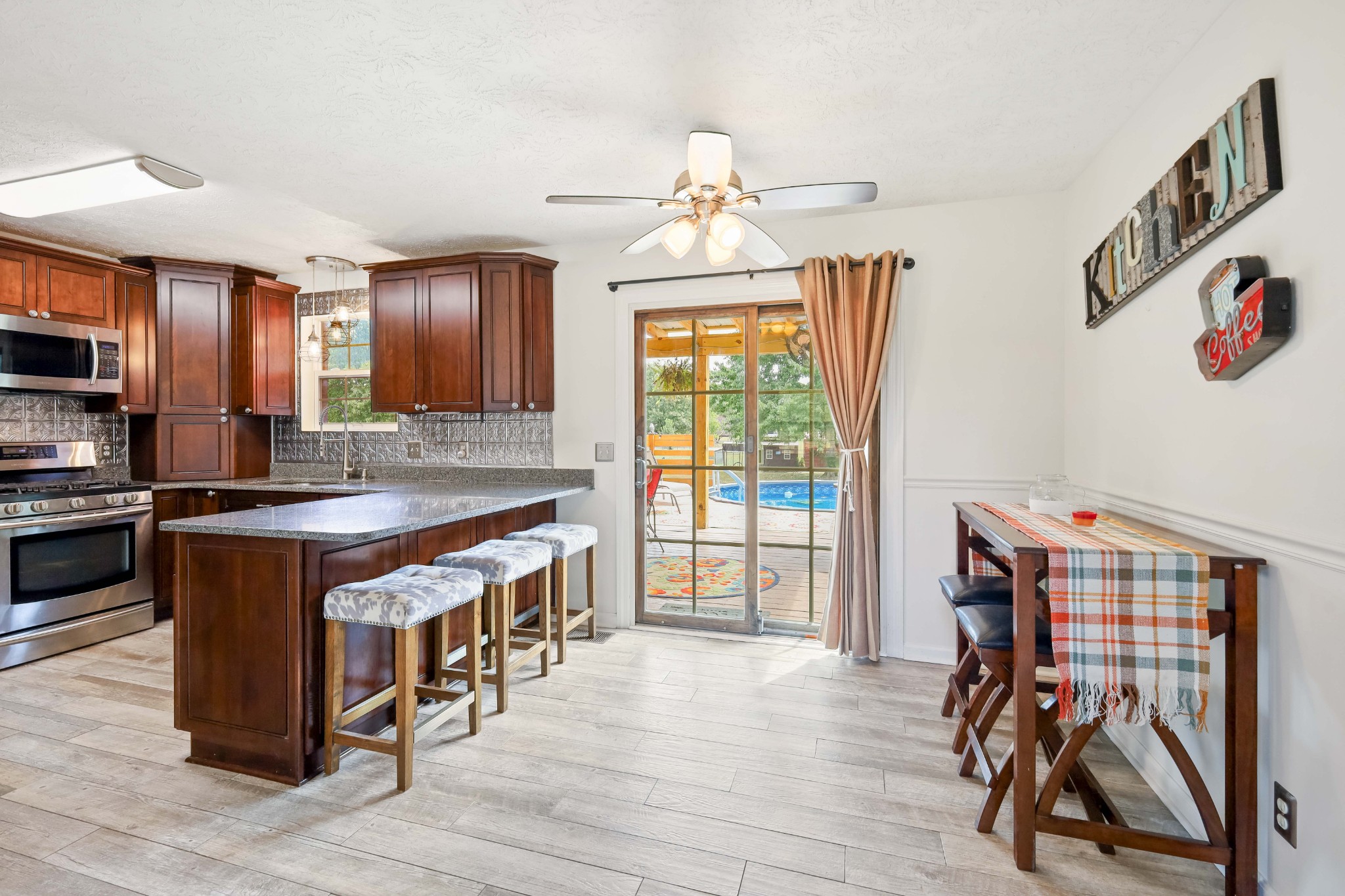 Image 7 of 33 For 8569 92nd Lane D