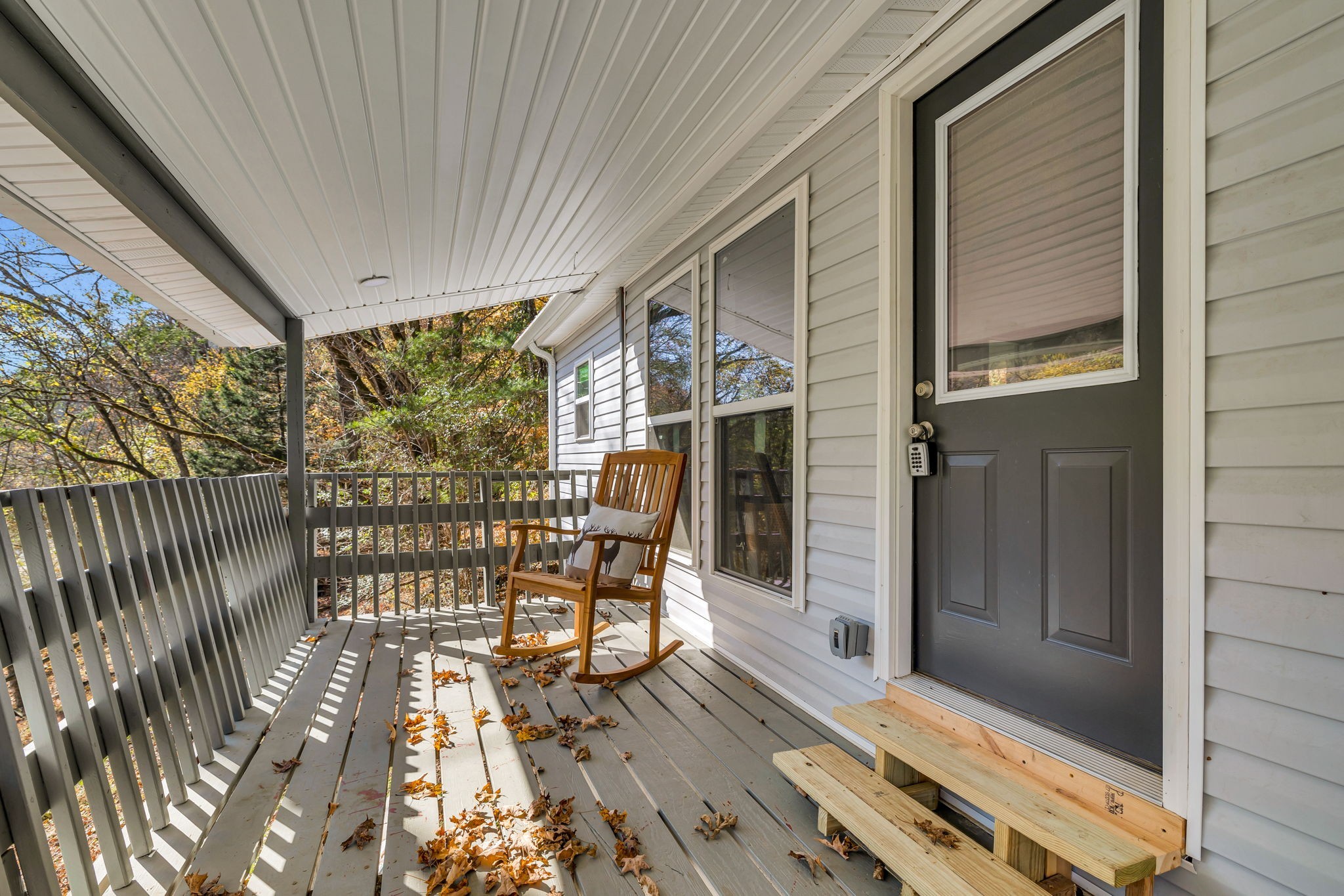 Image 8 of 15 For 709 22nd Court