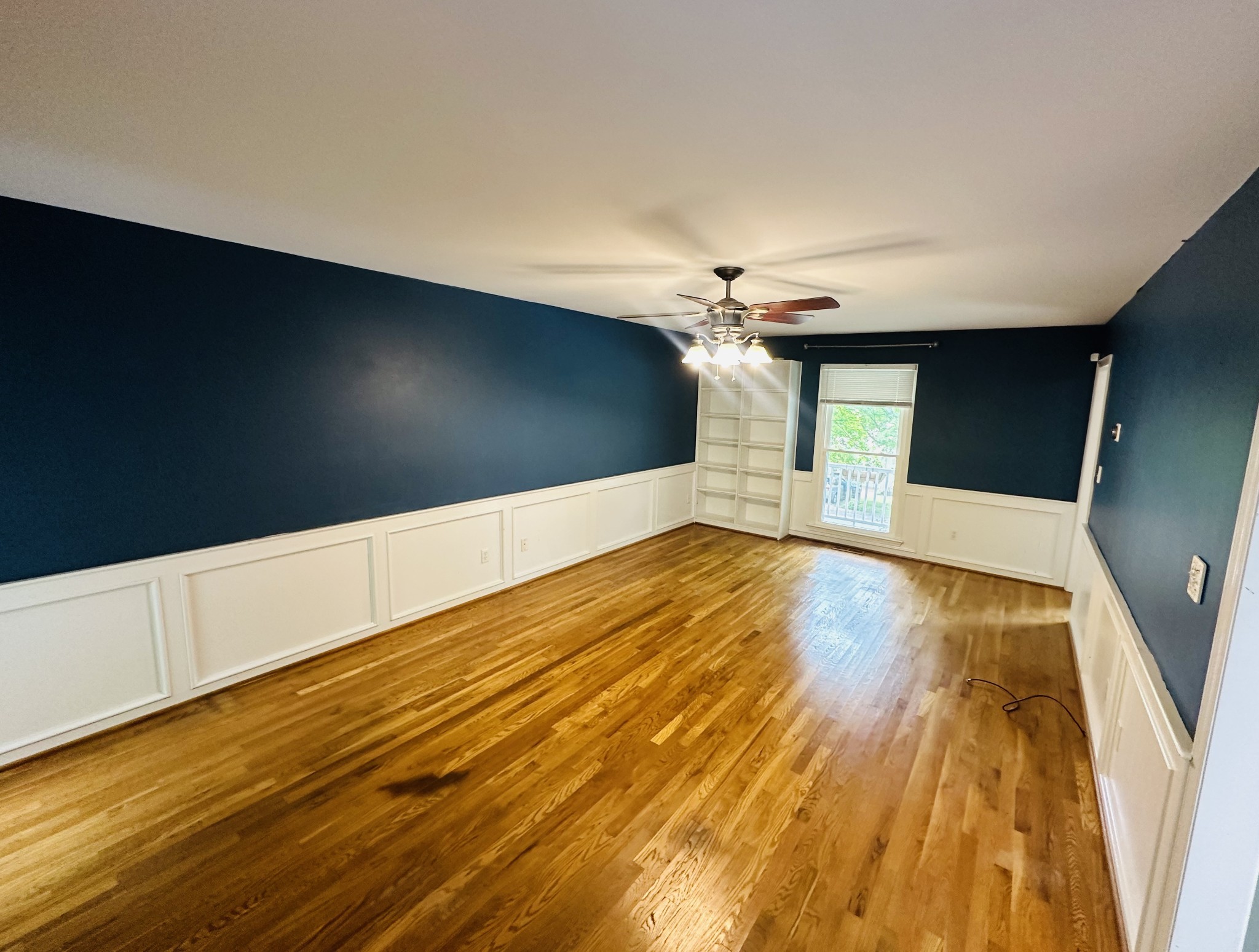 Image 4 of 16 For 715 22nd Court