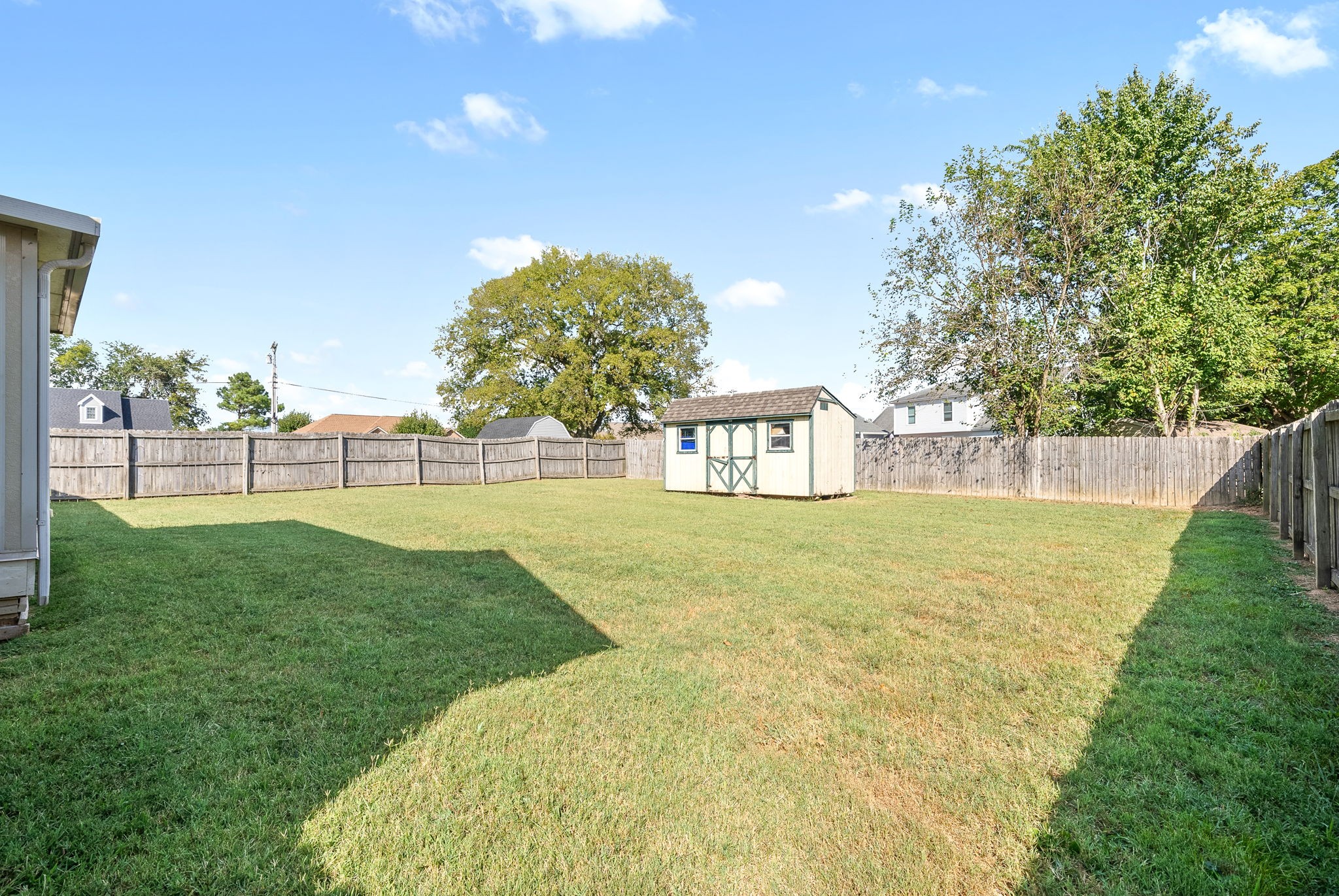 Image 34 of 100 For 400 90th Street