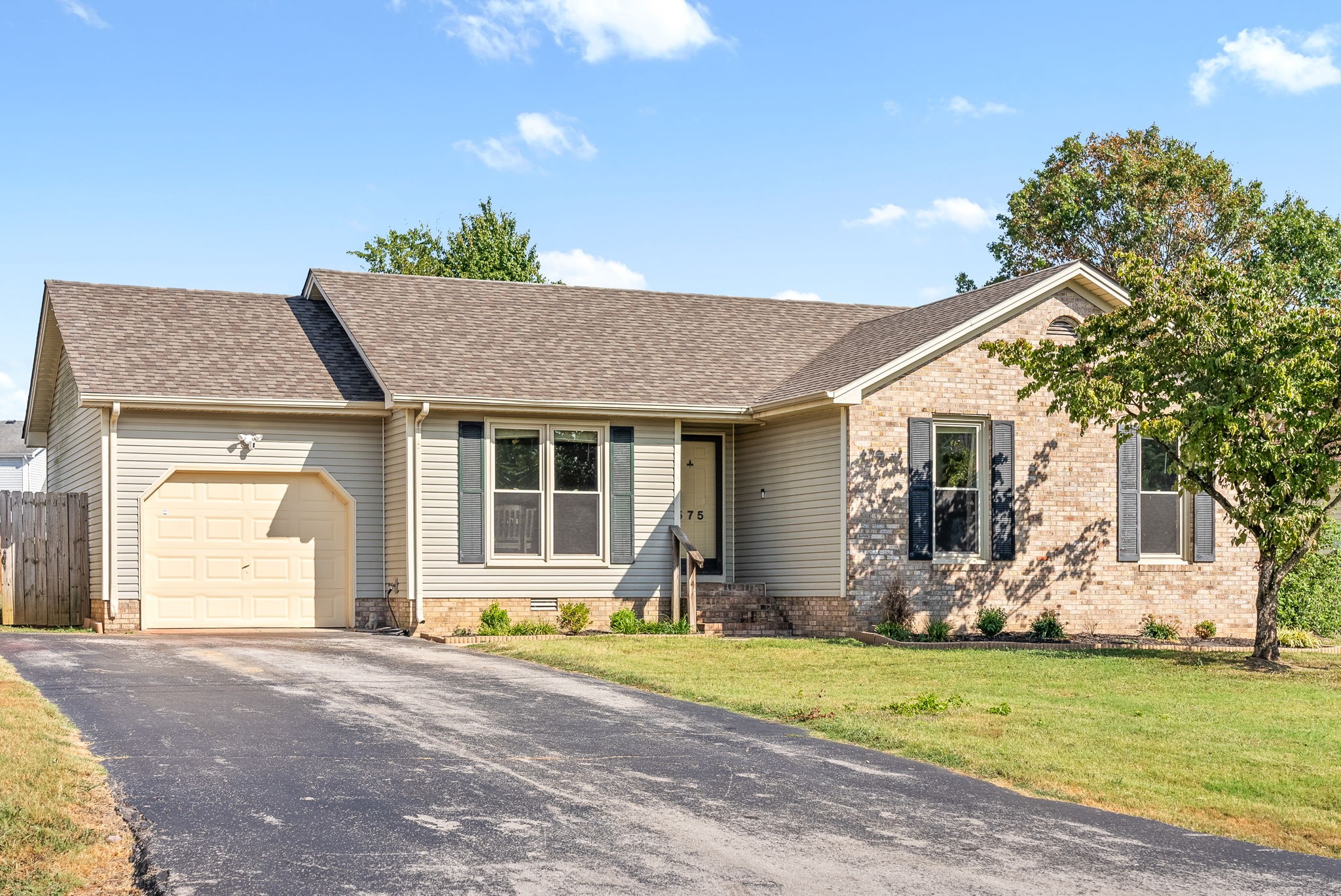 Image 4 of 100 For 400 90th Street