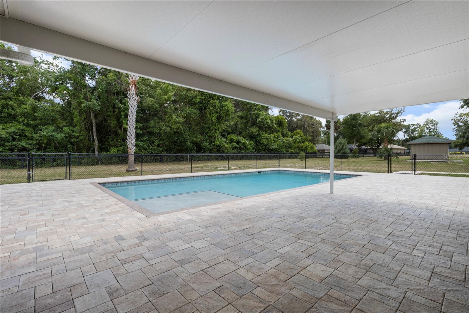 Listing photo id 26 for 170 80th Street