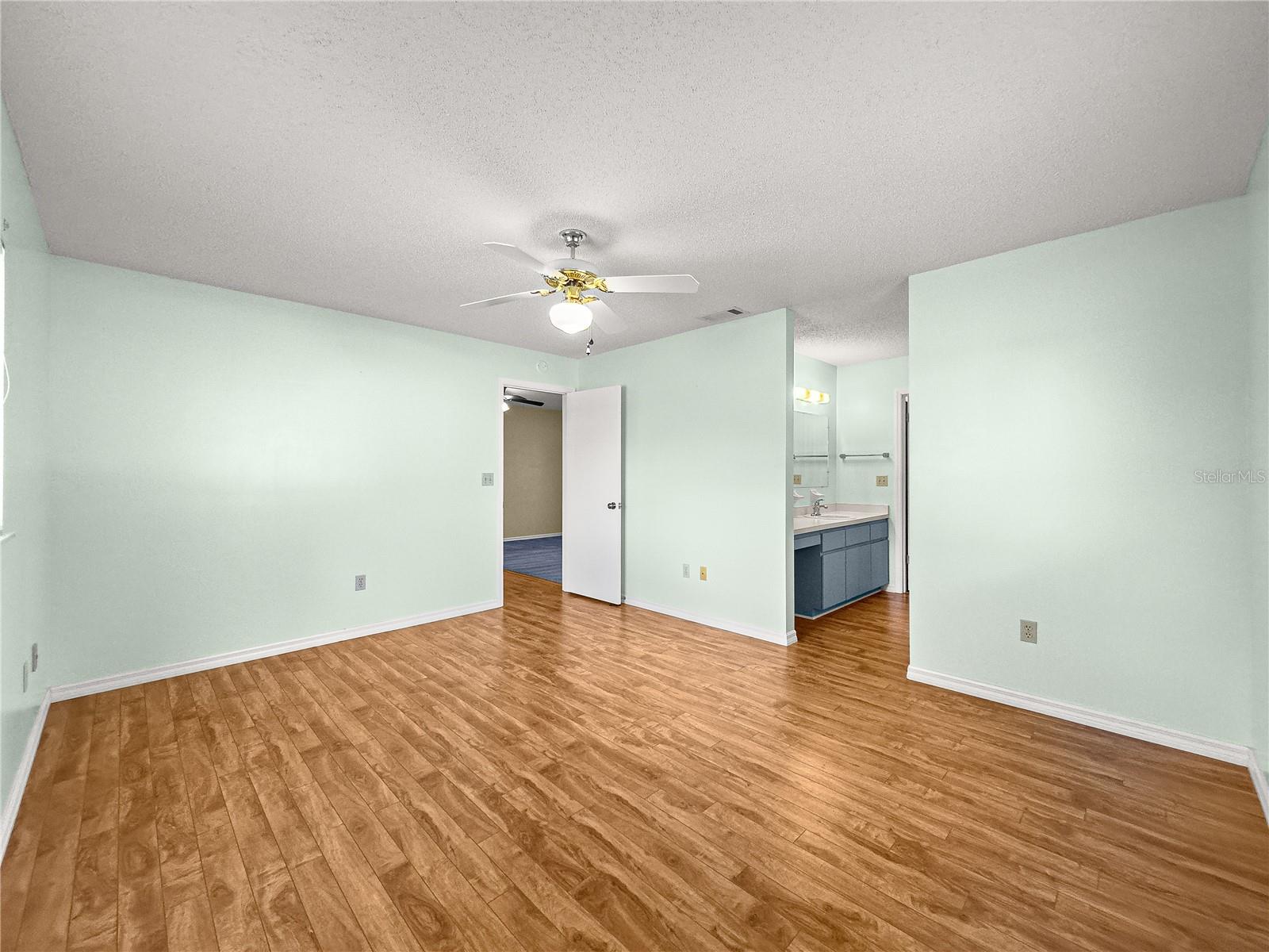 Image 11 of 50 For 6263 107th Street