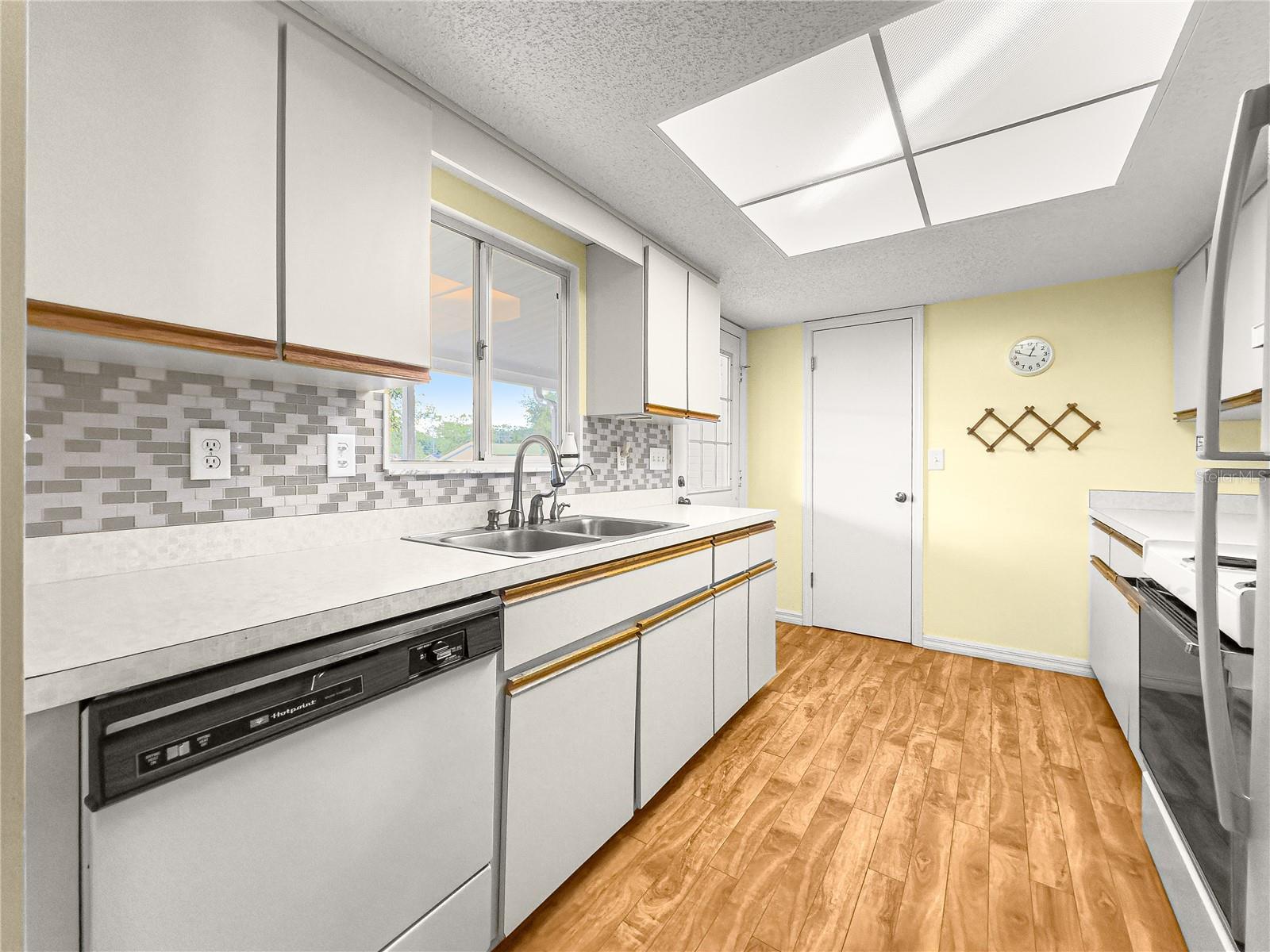 Image 17 of 50 For 6263 107th Street