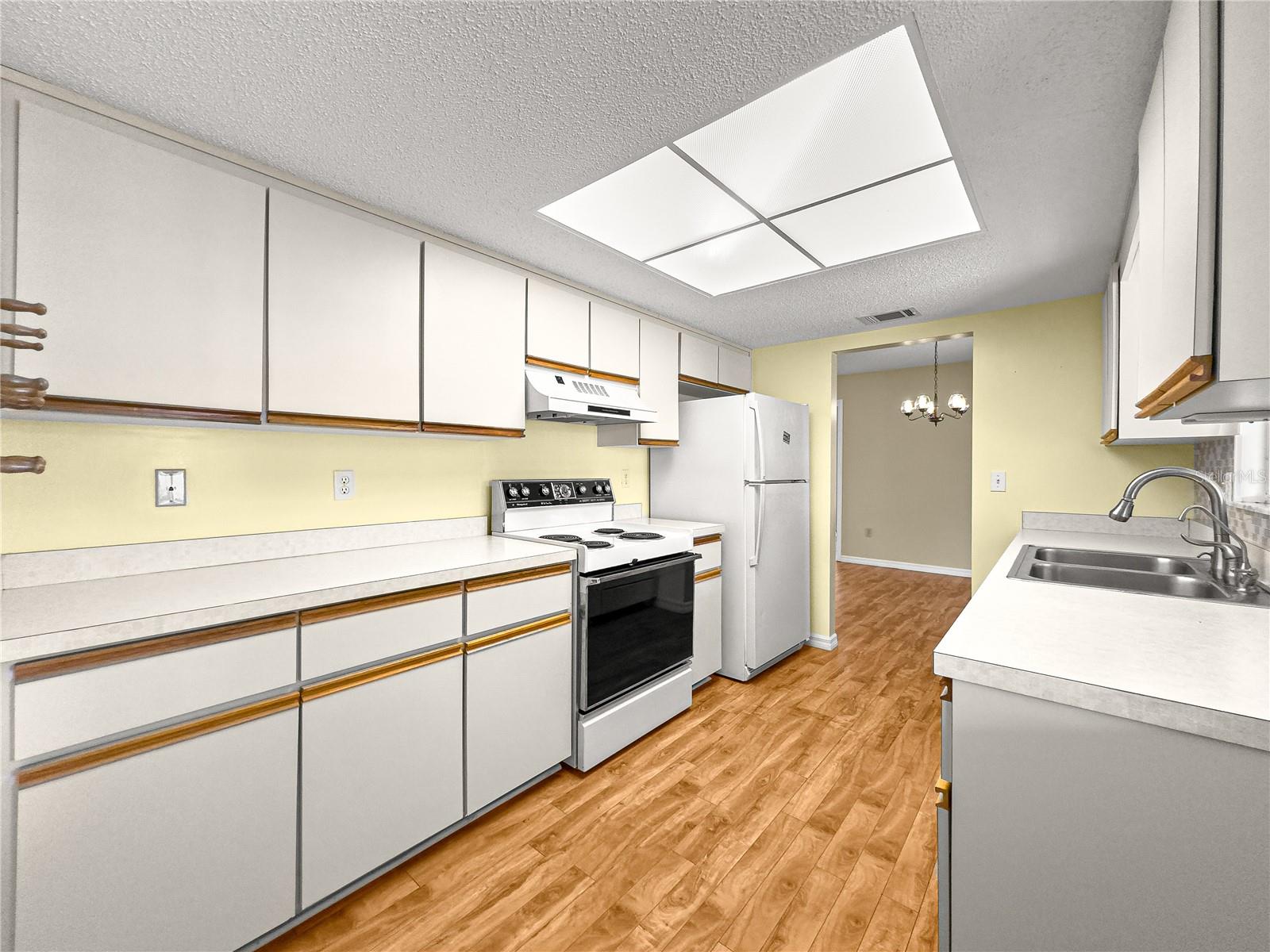 Image 18 of 50 For 6263 107th Street