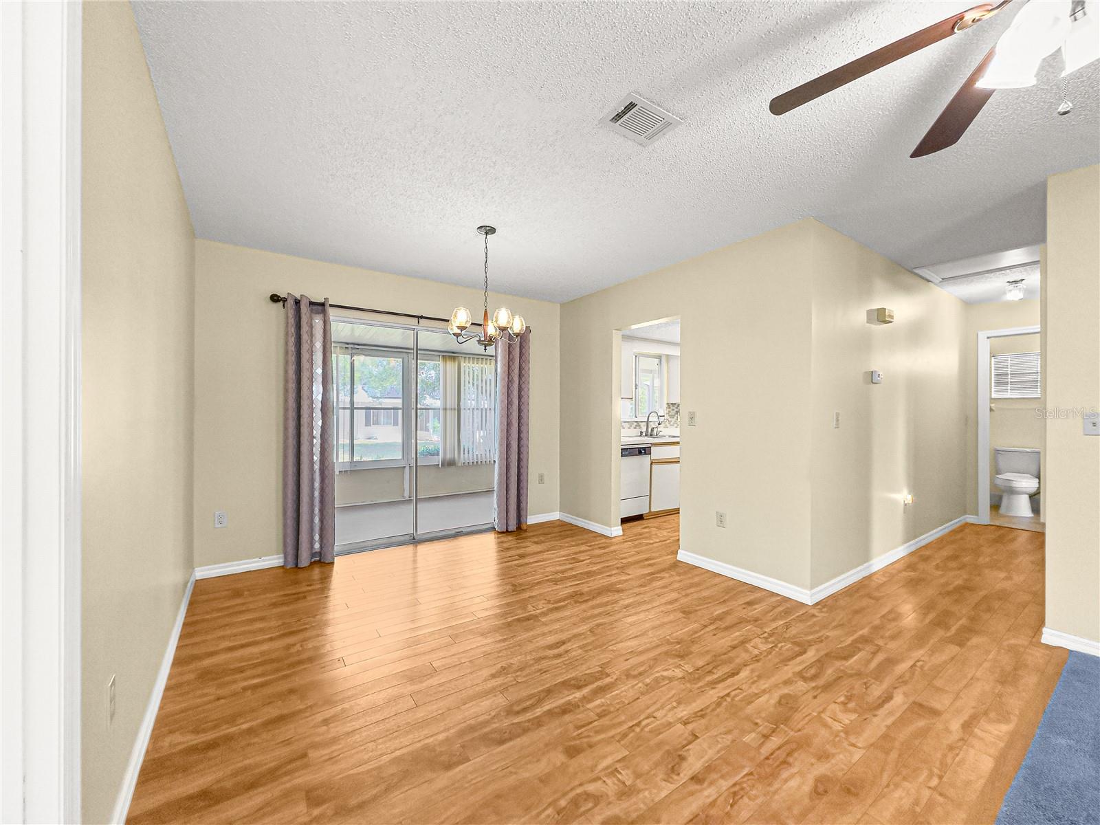 Image 6 of 50 For 6263 107th Street
