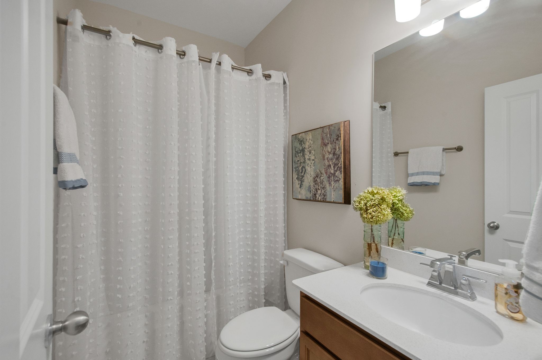 Image 21 of 28 For 588 Fairways Lane E204