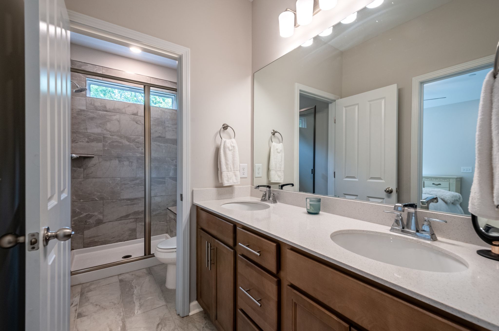 Image 23 of 28 For 588 Fairways Lane E204