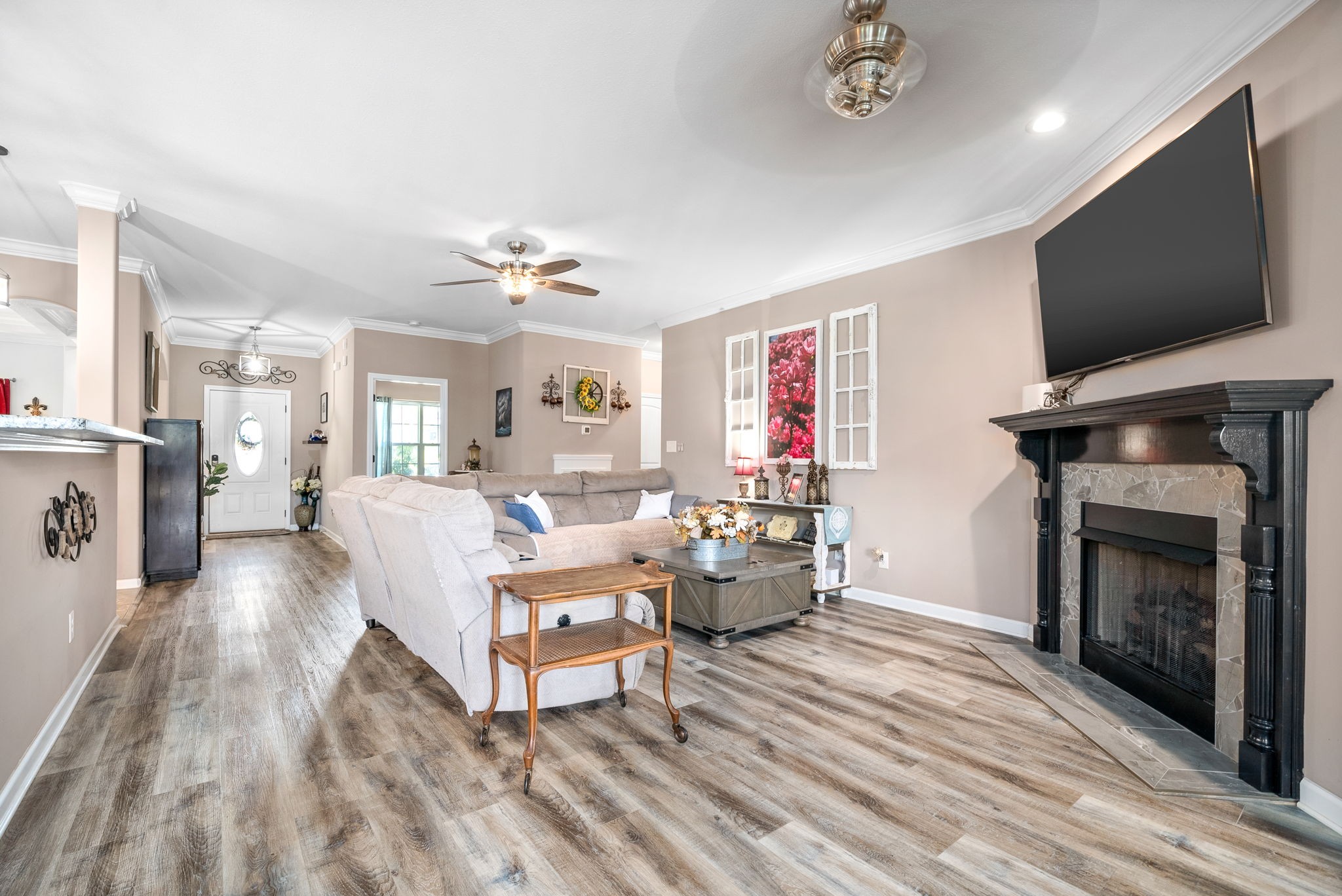 Listing photo id 9 for 9065 Arcadia Way