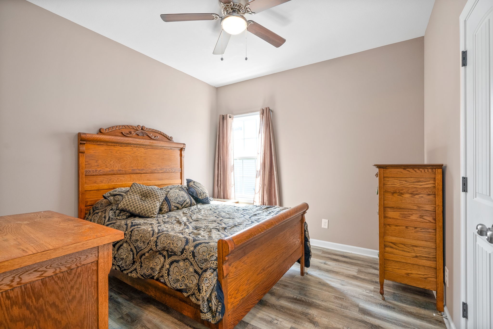 Listing photo id 22 for 9065 Arcadia Way