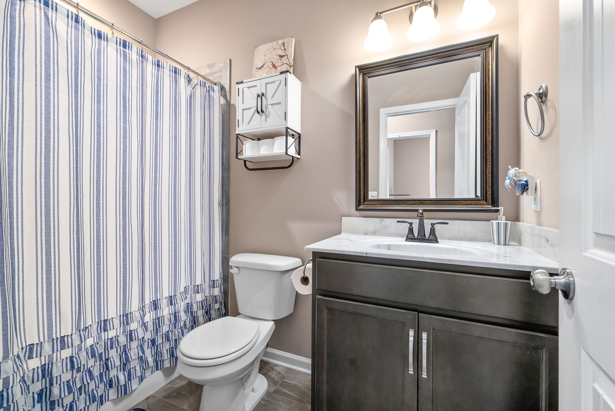Listing photo id 24 for 9065 Arcadia Way