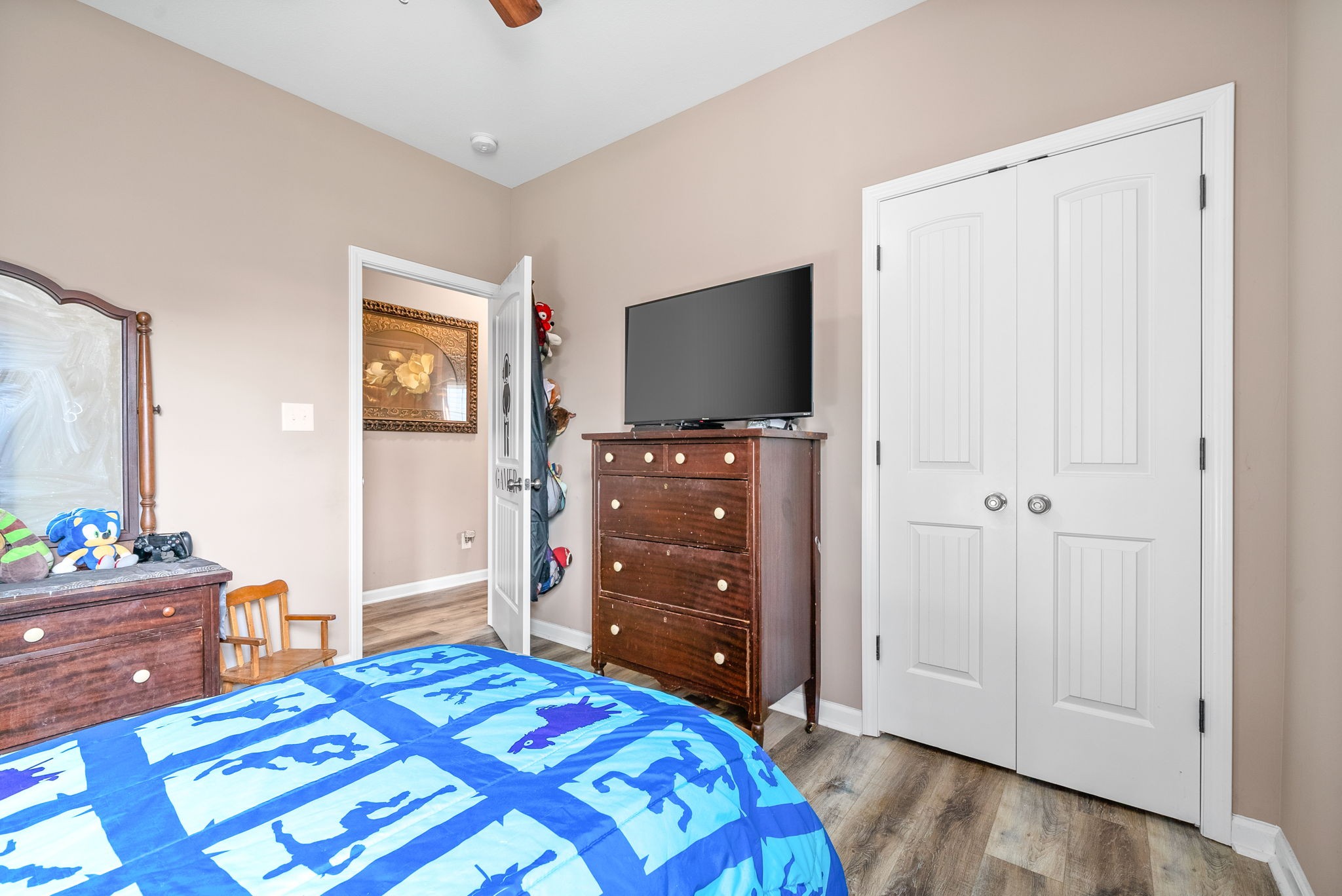 Listing photo id 26 for 9065 Arcadia Way
