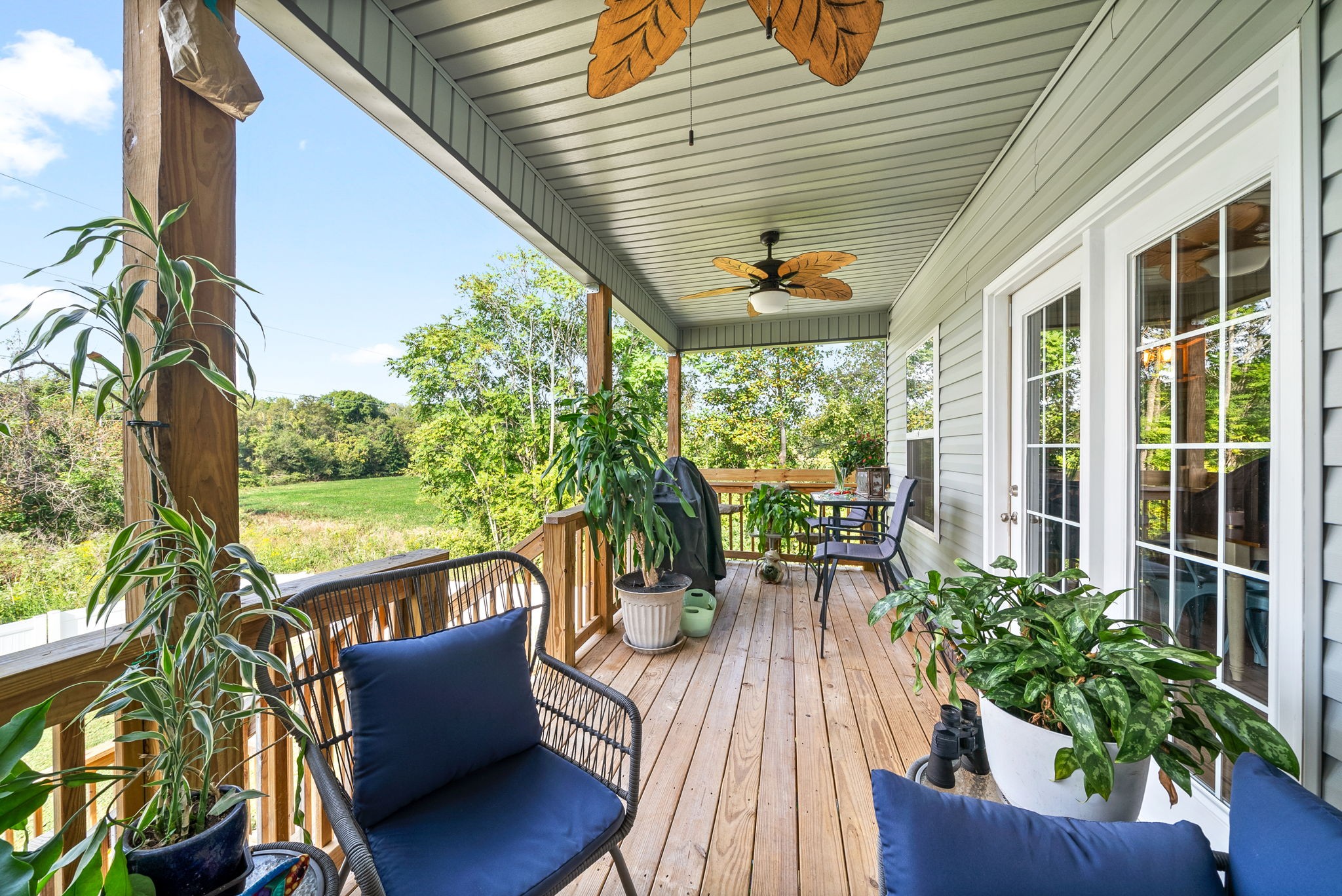 Listing photo id 27 for 9065 Arcadia Way