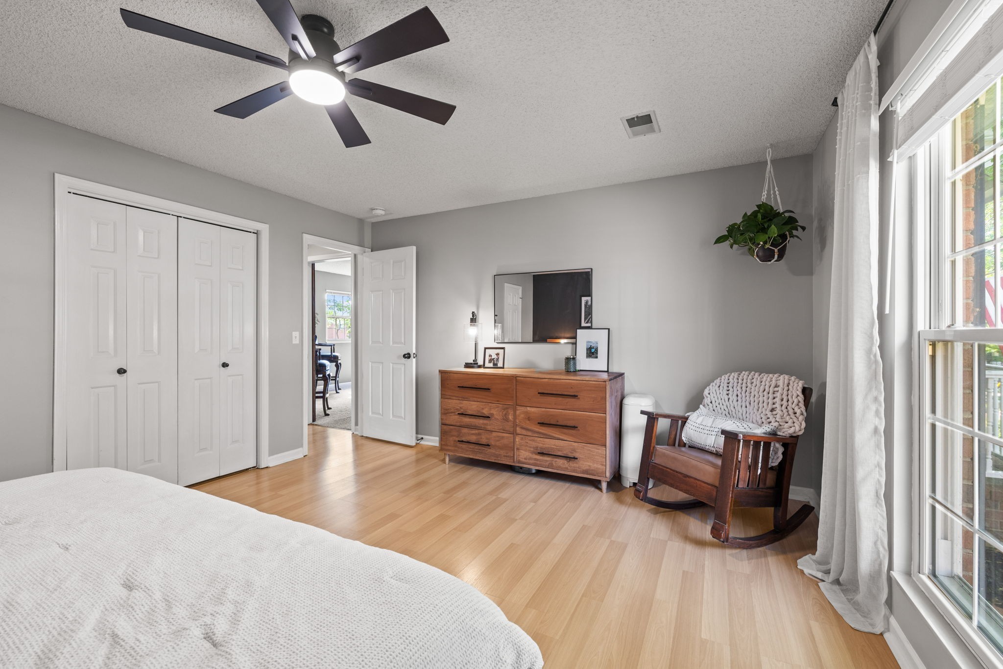 Image 4 of 29 For 8765 190th Circle