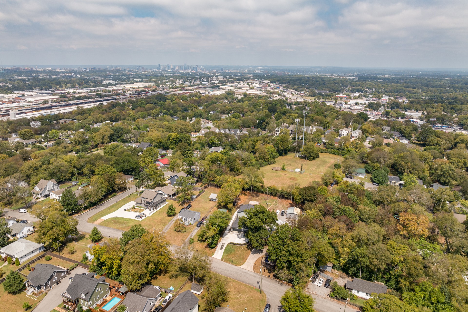 Image 4 of 7 For 6504 Baylor Avenue