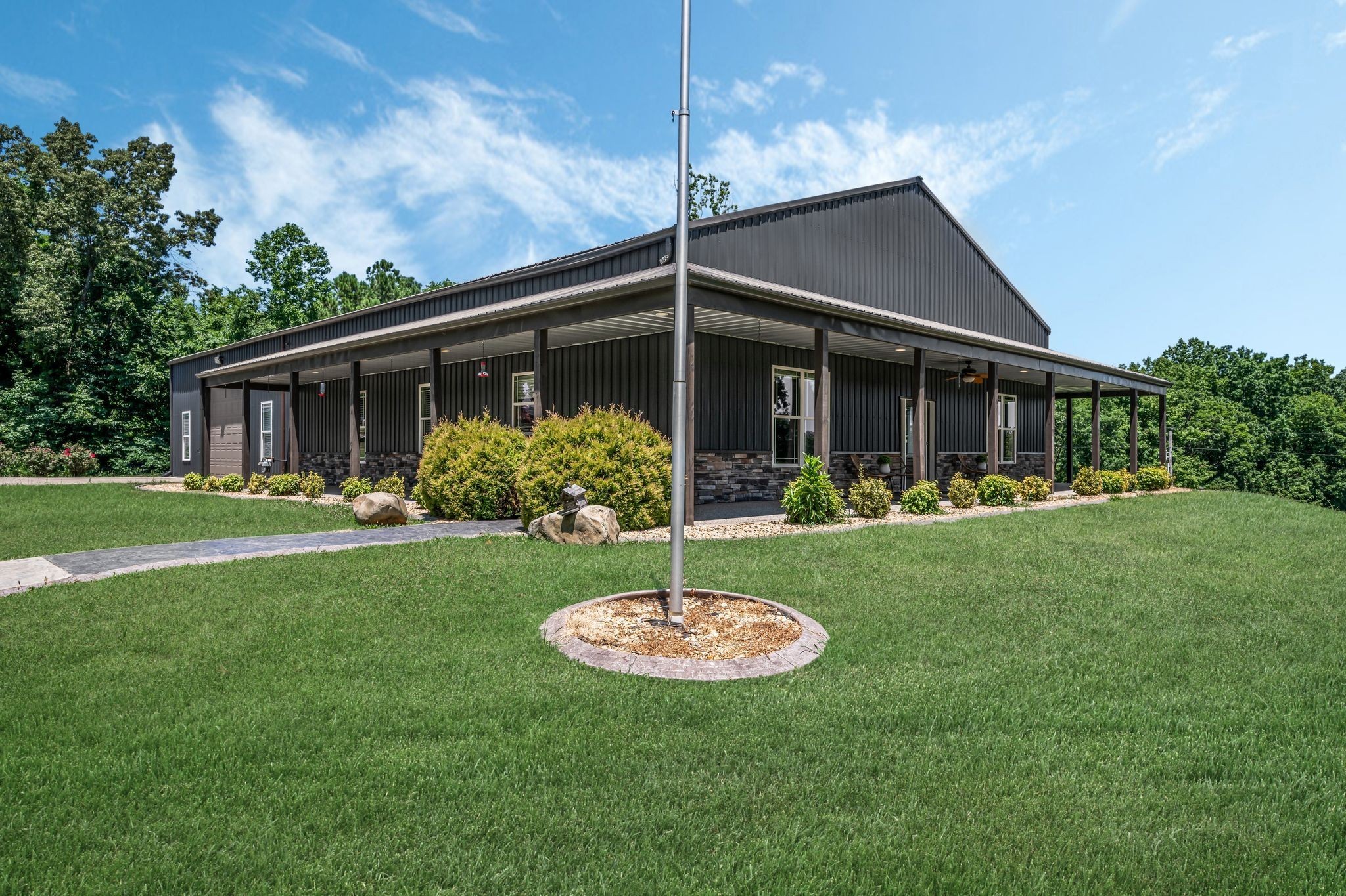 Image 4 of 11 For 922 8th Street
