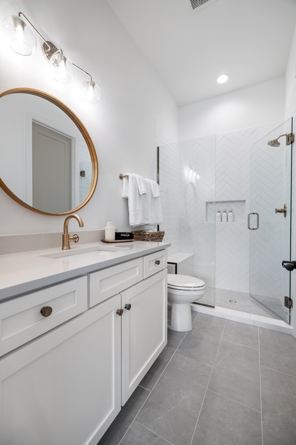 Image 39 of 41 For 552 Fairways Drive B