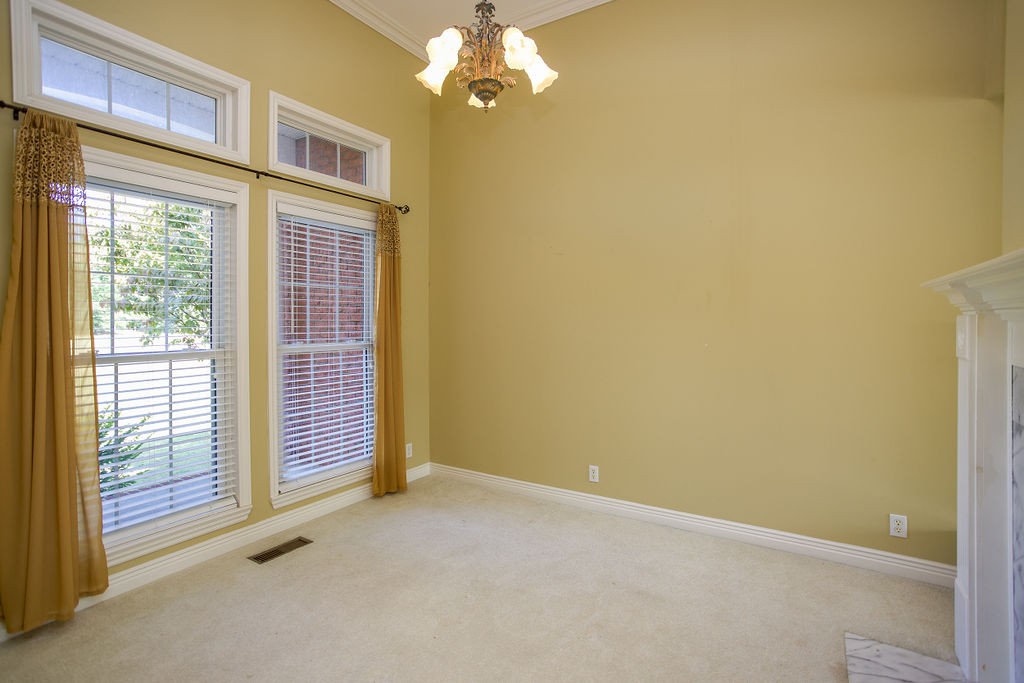 Image 15 of 60 For 414 8th Avenue