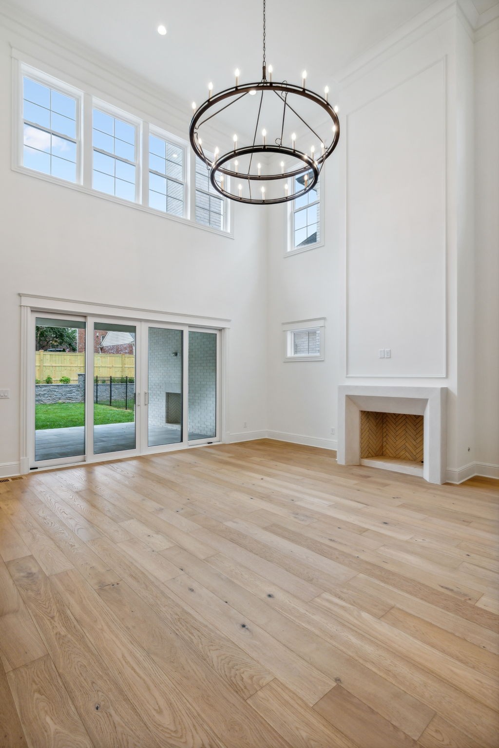 Listing photo id 16 for 8548 115th Avenue