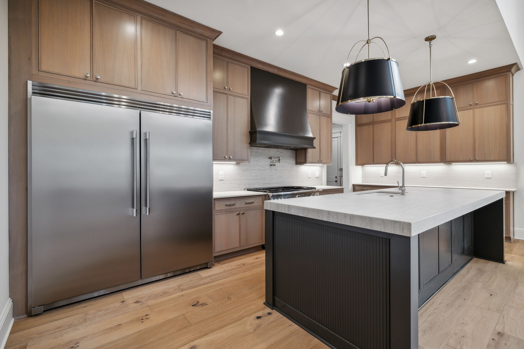Listing photo id 19 for 8548 115th Avenue