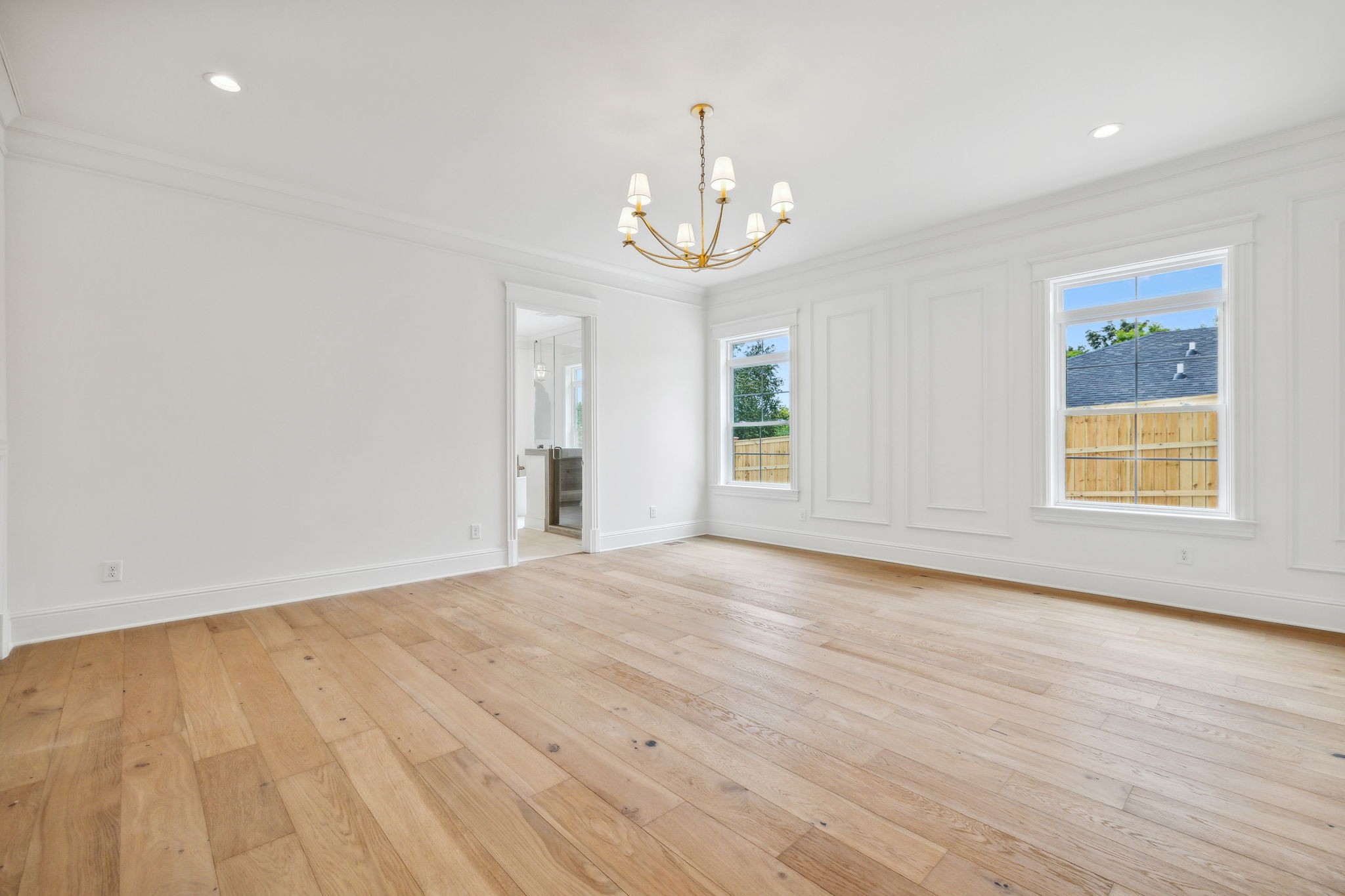 Listing photo id 25 for 8548 115th Avenue