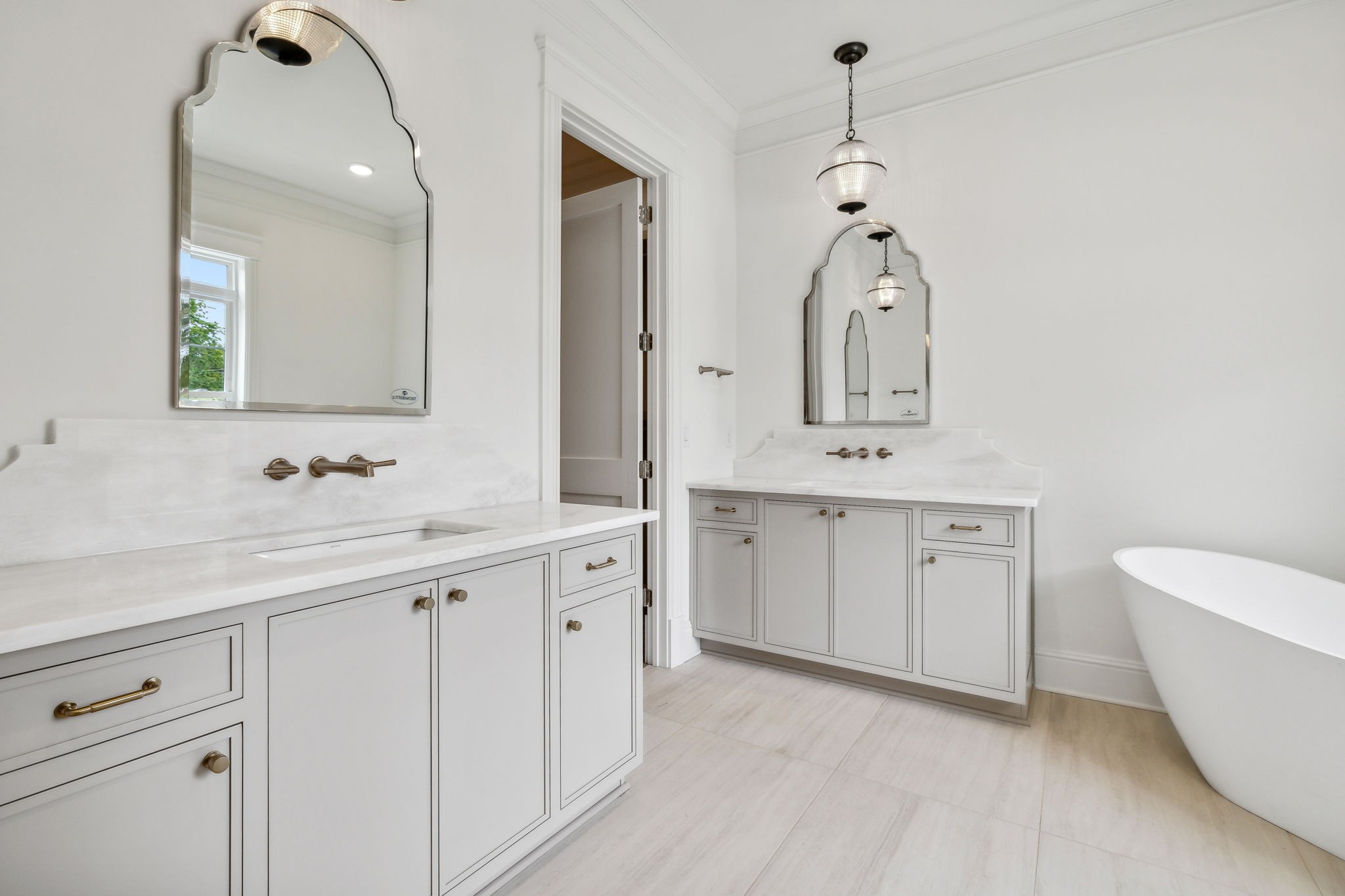 Listing photo id 27 for 8548 115th Avenue