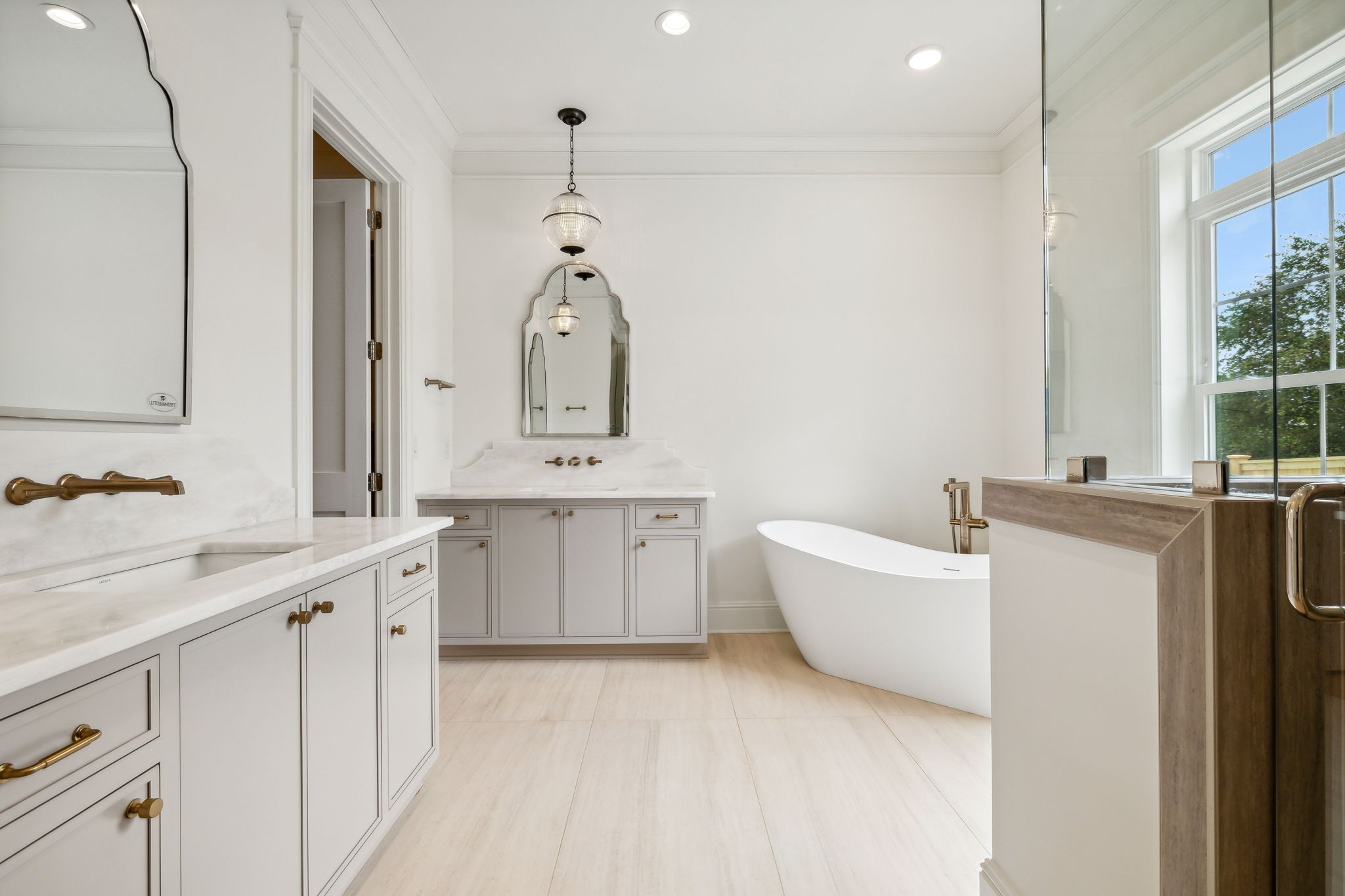 Listing photo id 3 for 8548 115th Avenue