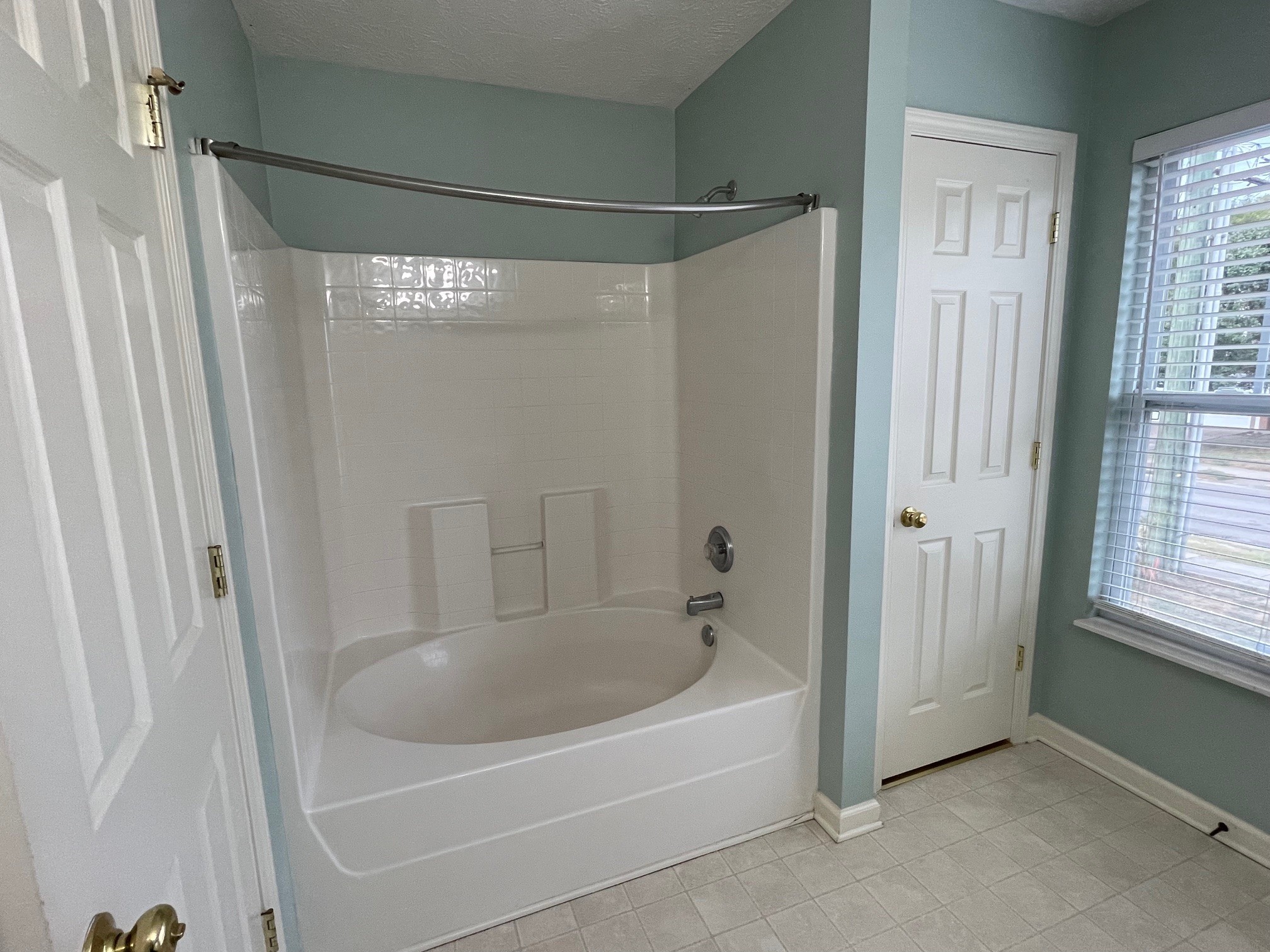 Image 16 of 40 For 426 13th Street