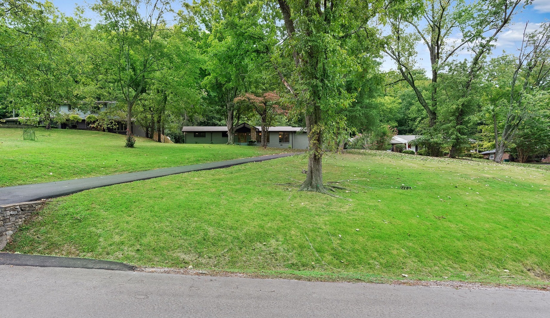 Image 5 of 46 For 5630 Western Drive