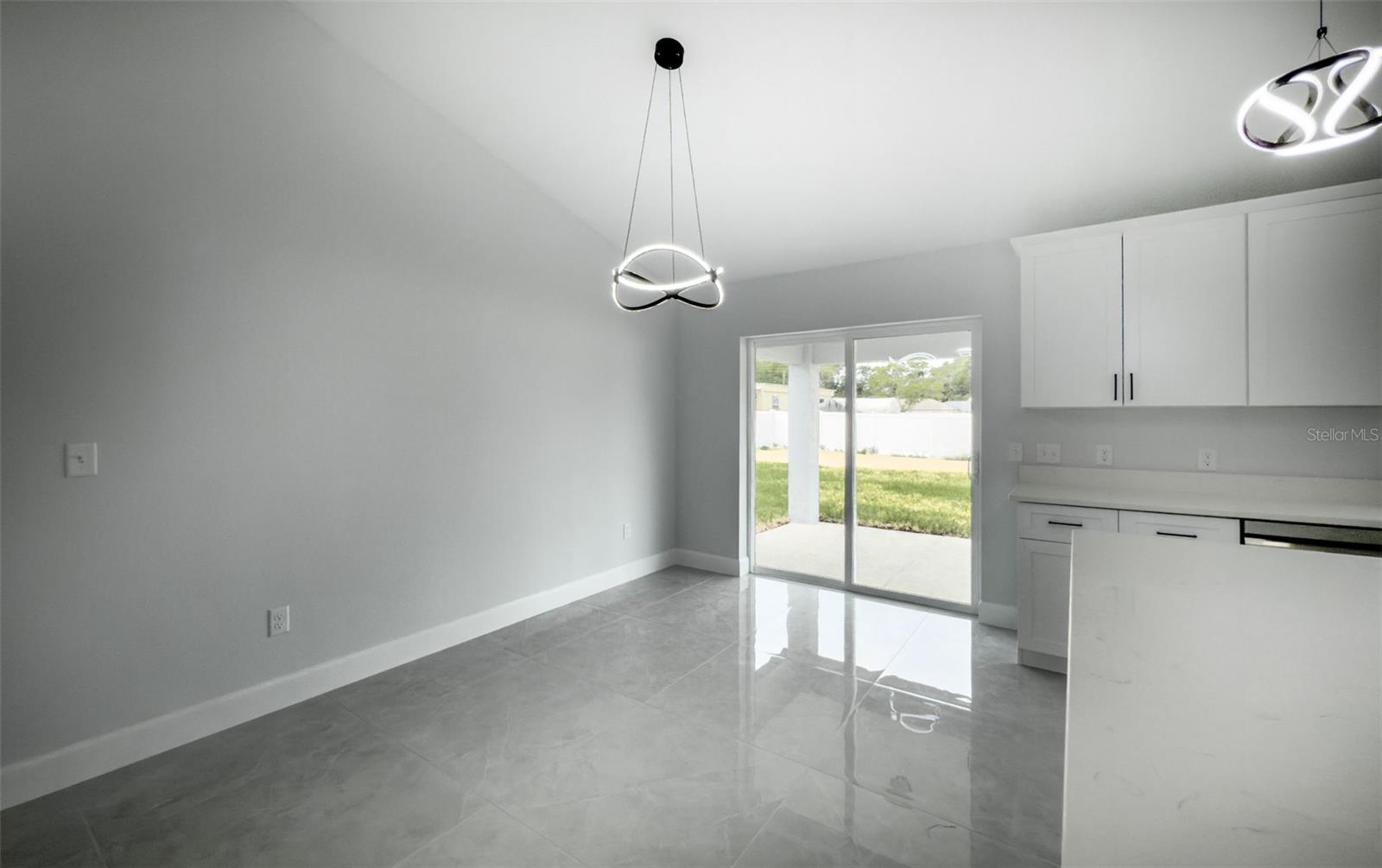 Image 2 of 23 For 12180 Se 89th Terrace