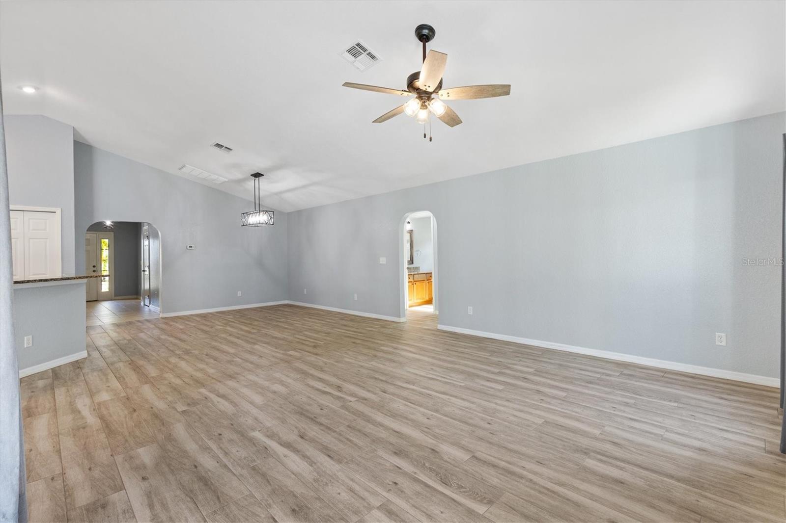Image 13 of 56 For 17902 115th Circle