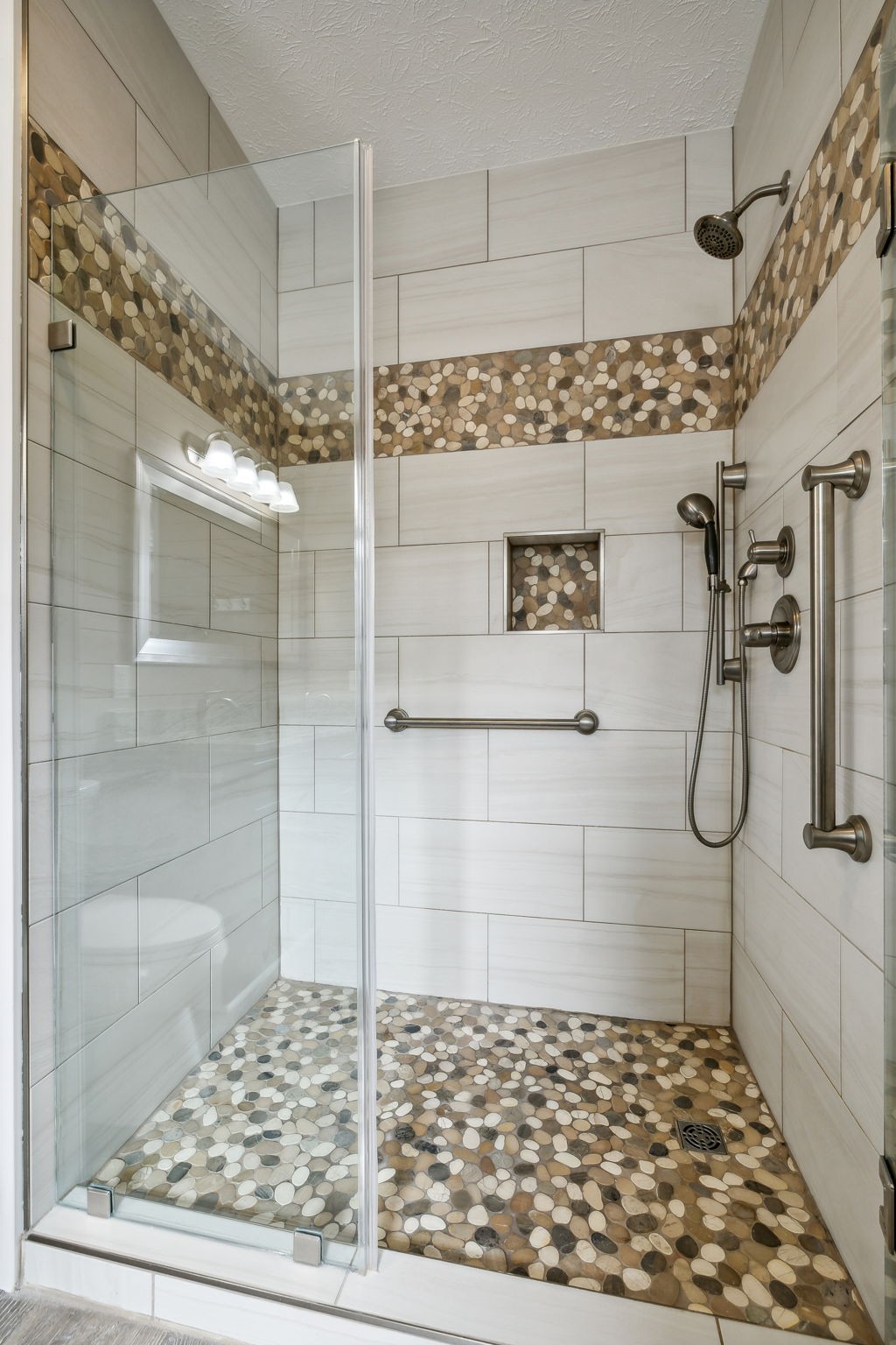 Image 17 of 21 For 10490 162nd Place Road