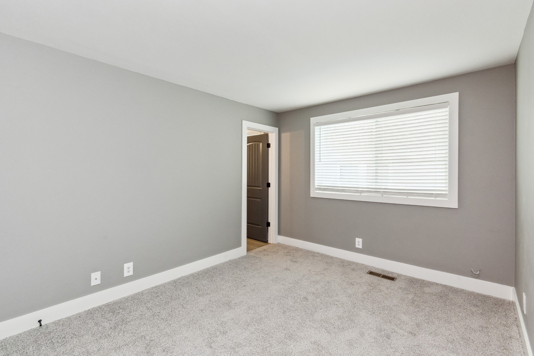 Image 13 of 62 For 12932 41 Place
