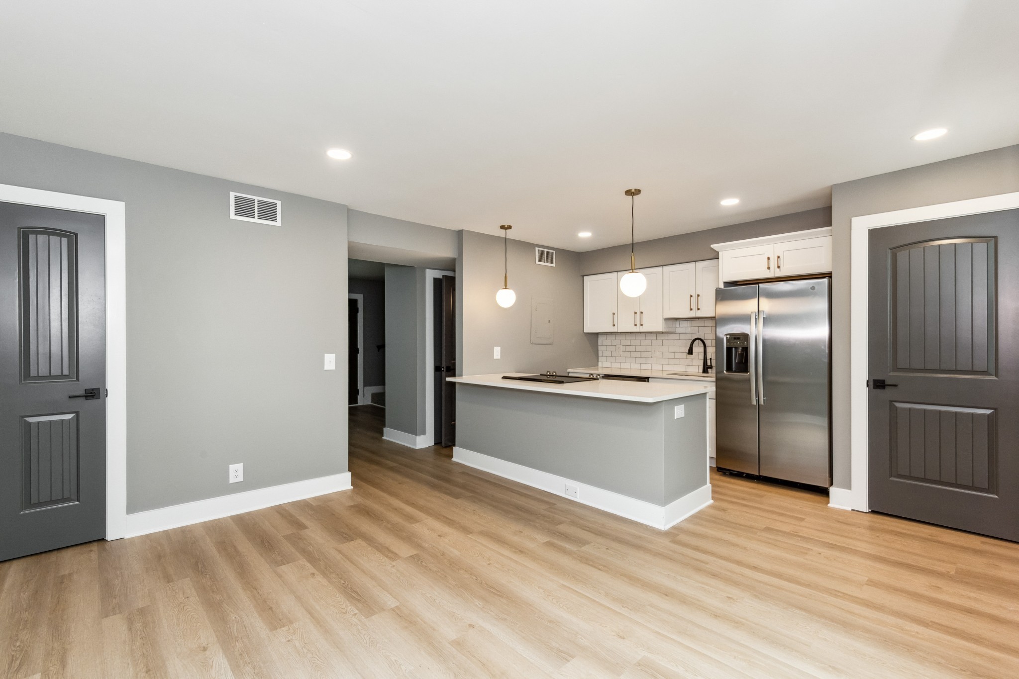 Image 6 of 62 For 12932 41 Place