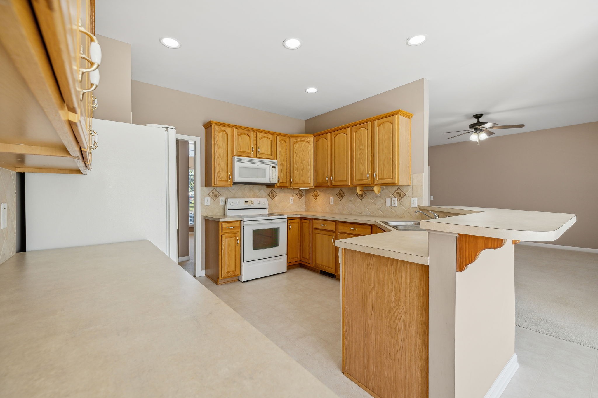 Image 17 of 38 For 11950 100th Street
