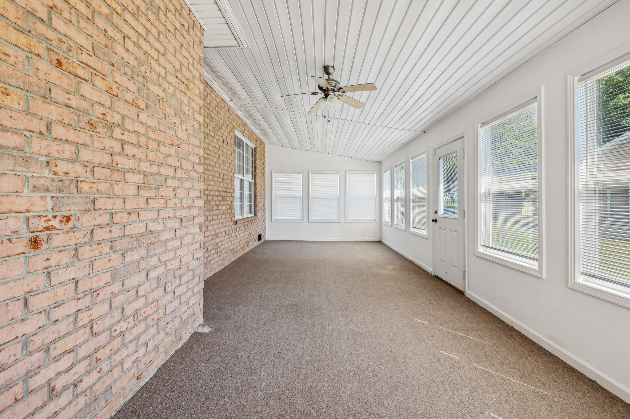 Image 37 of 38 For 11950 100th Street
