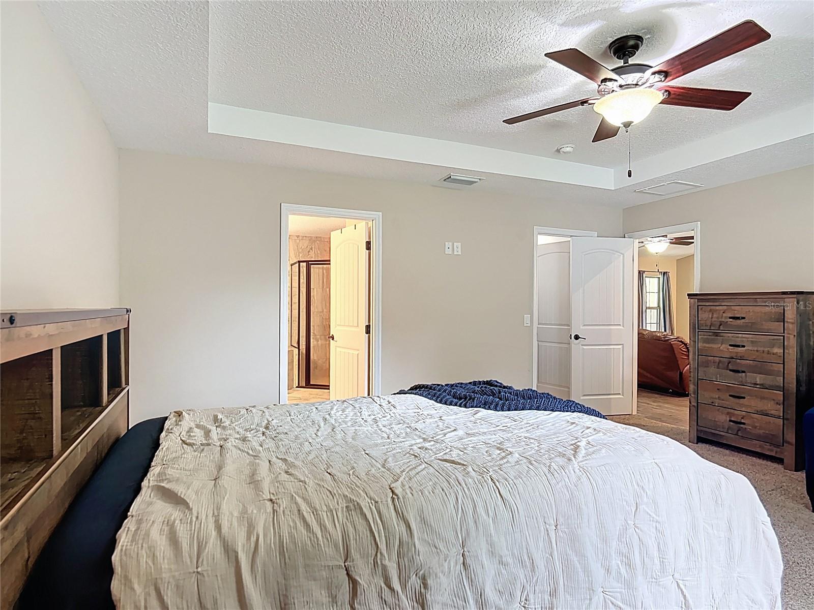 Listing photo id 30 for 5081 Clayre Lane