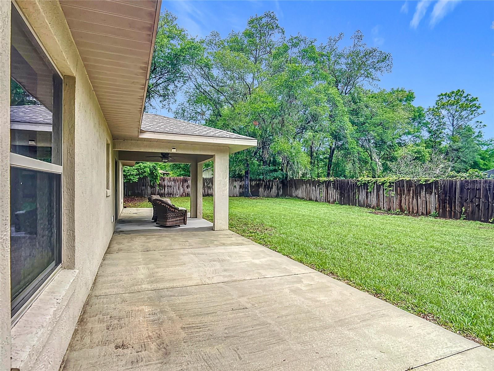 Listing photo id 48 for 5081 Clayre Lane