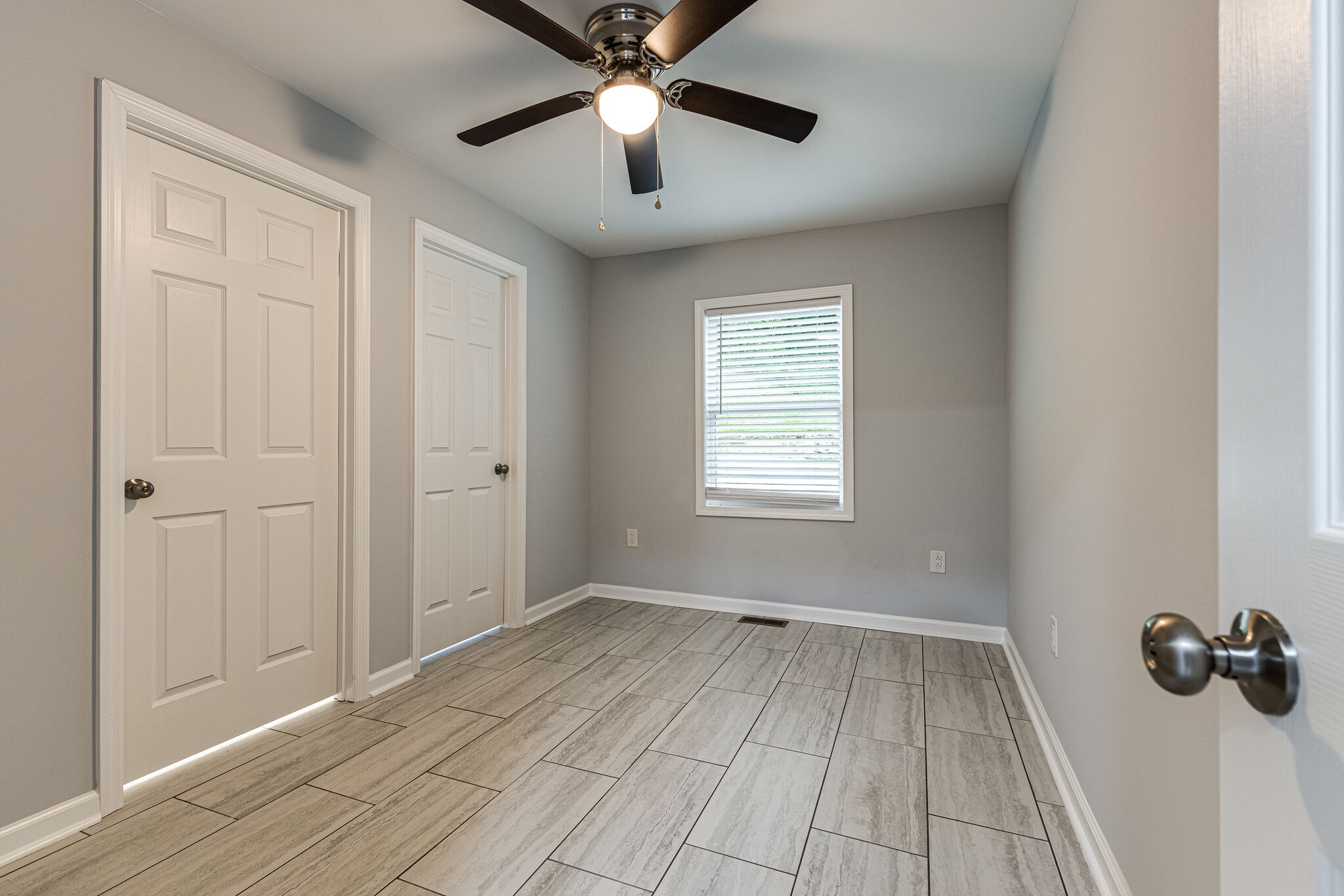 Image 13 of 16 For 5359 55th Place